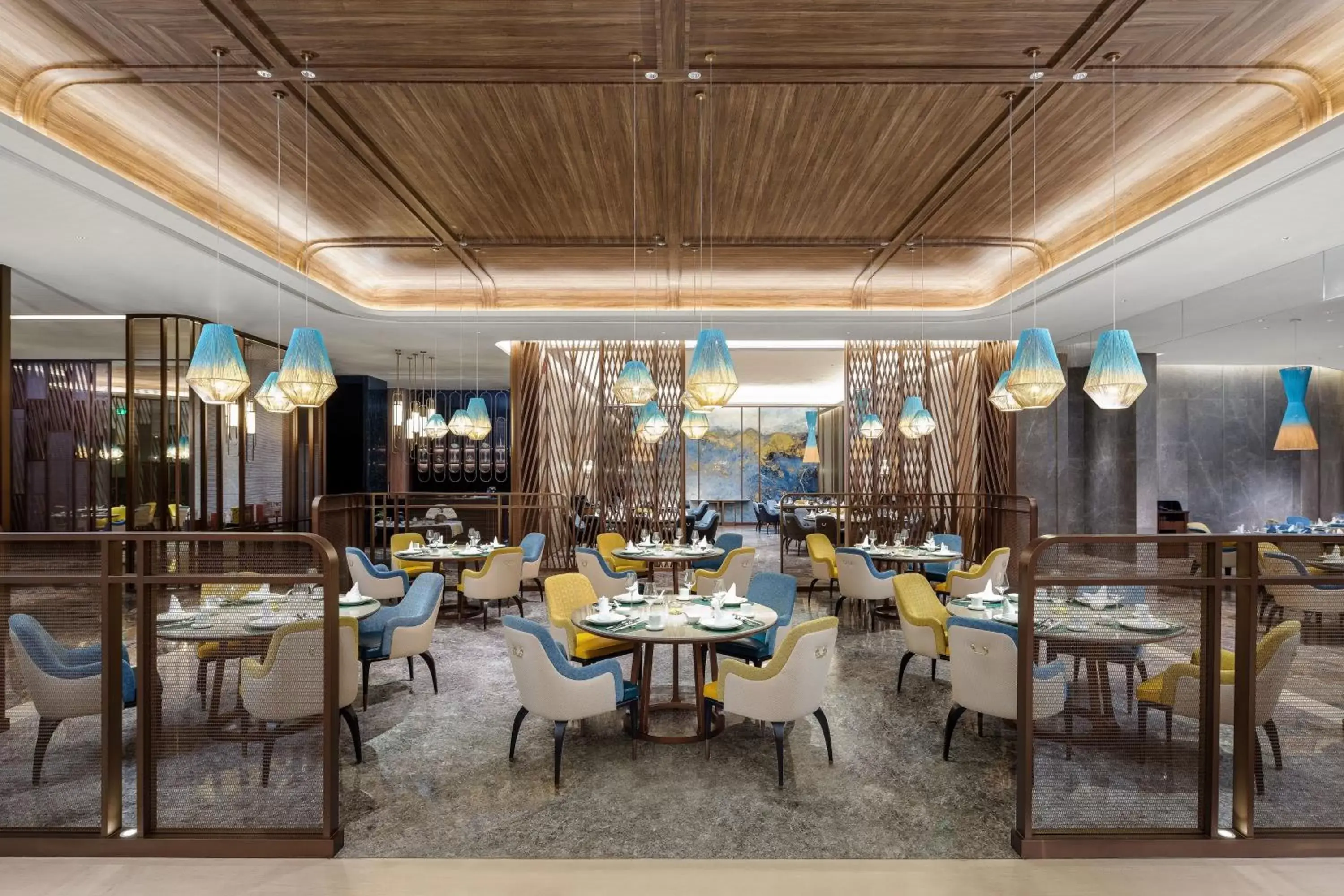 Restaurant/Places to Eat in Renaissance Zhuhai Hotel