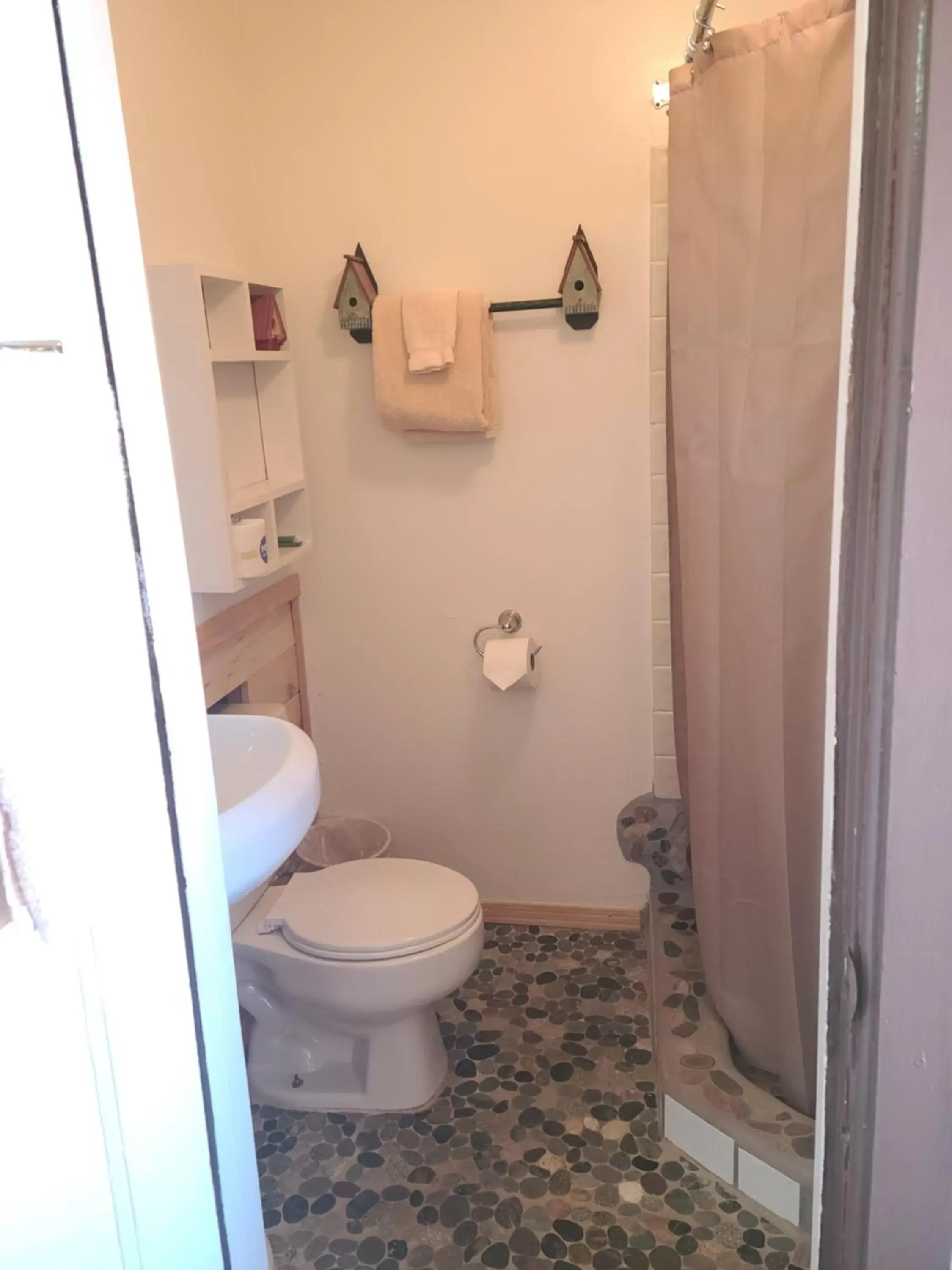 Bathroom in Lee's Ferry Lodge at Vermilion Cliffs