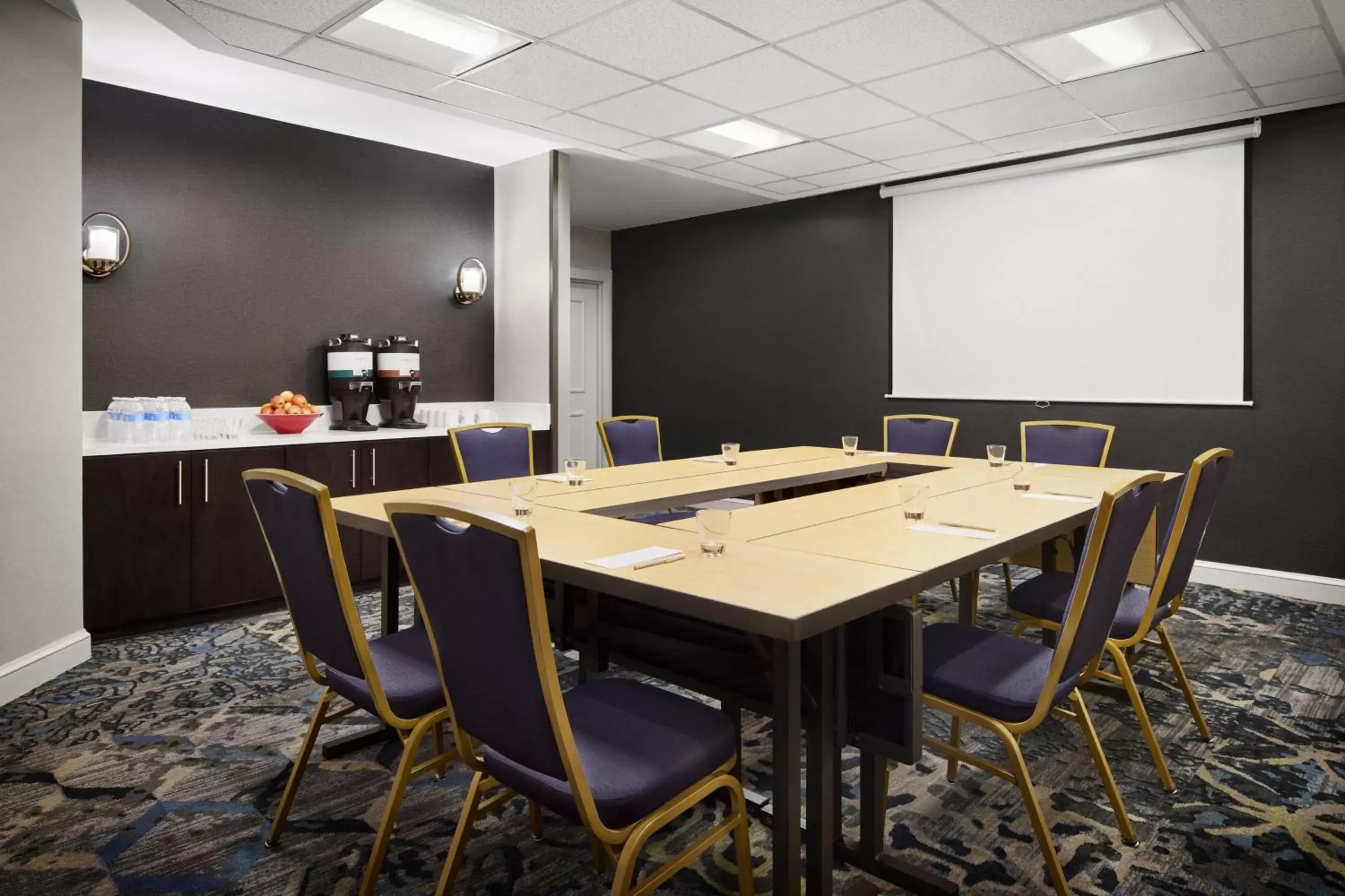 Meeting/conference room in Residence Inn by Marriott Philadelphia Langhorne