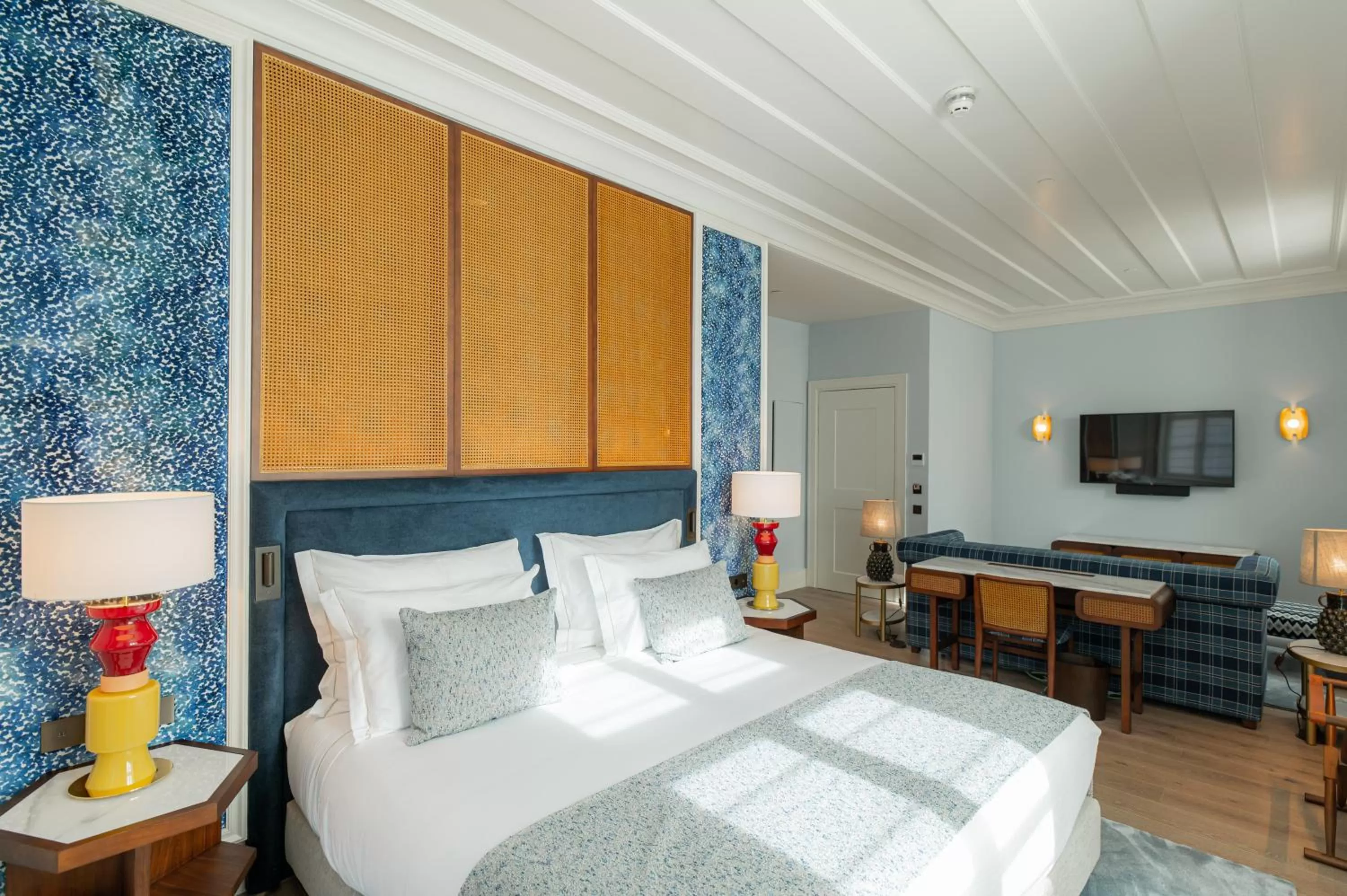 Bed in Palácio Ludovice Wine Experience Hotel