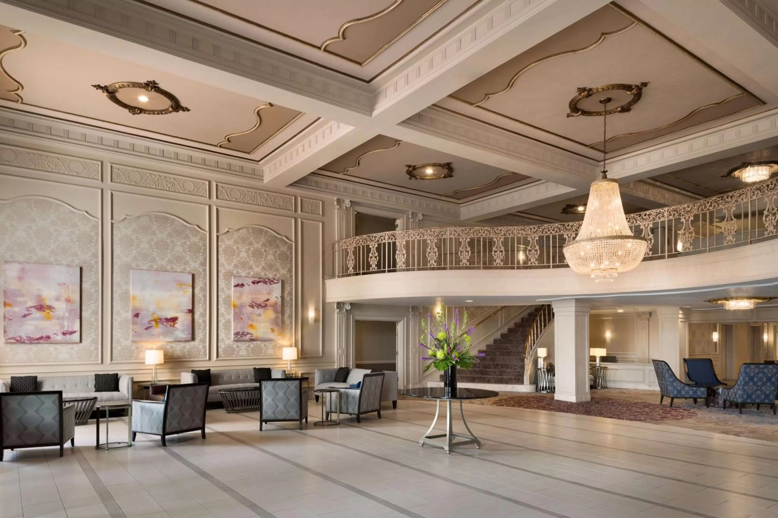 Lobby or reception in Hilton St. Louis Frontenac