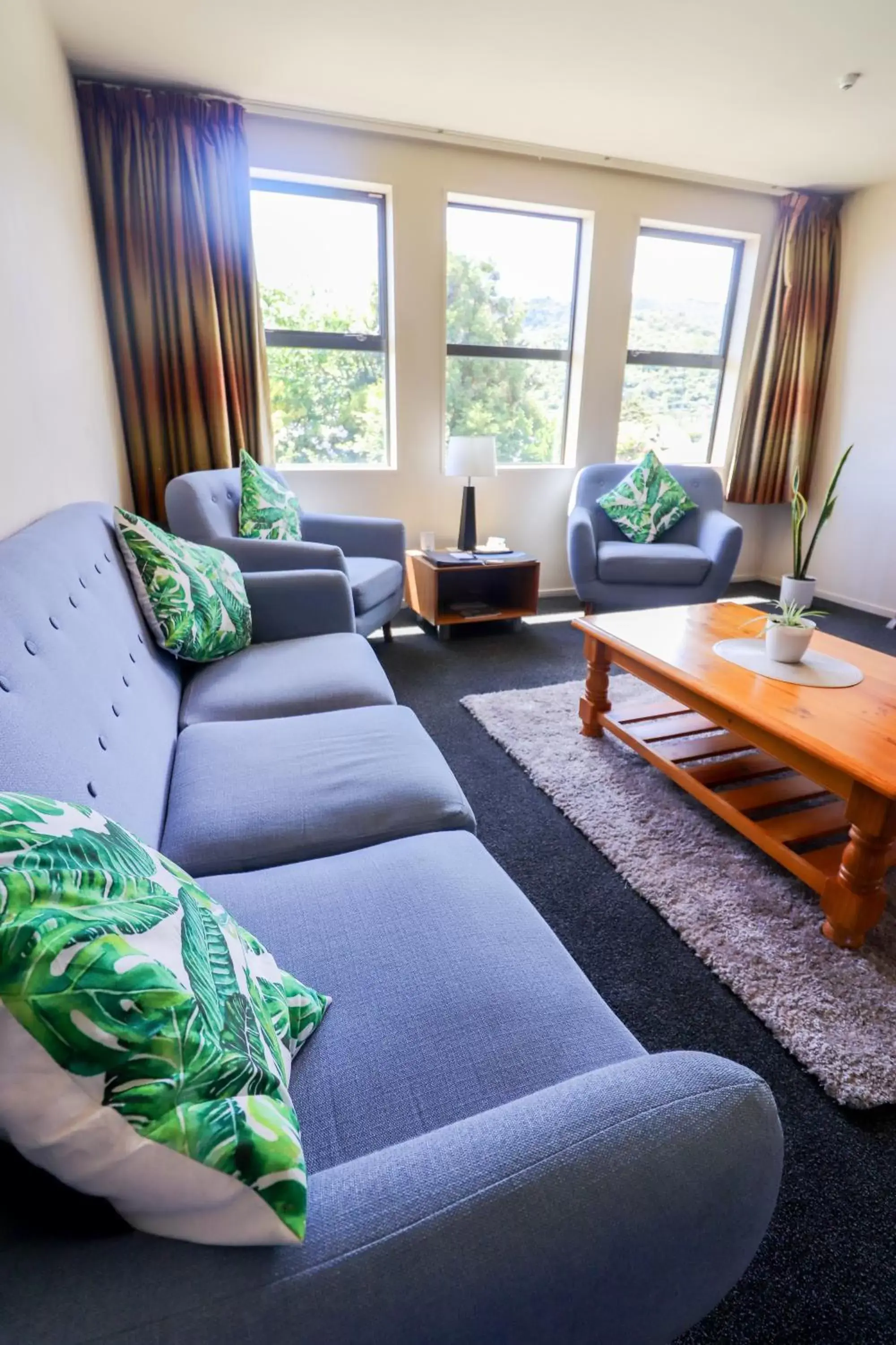 Living room, Seating Area in Coleraine Suites & Apartments
