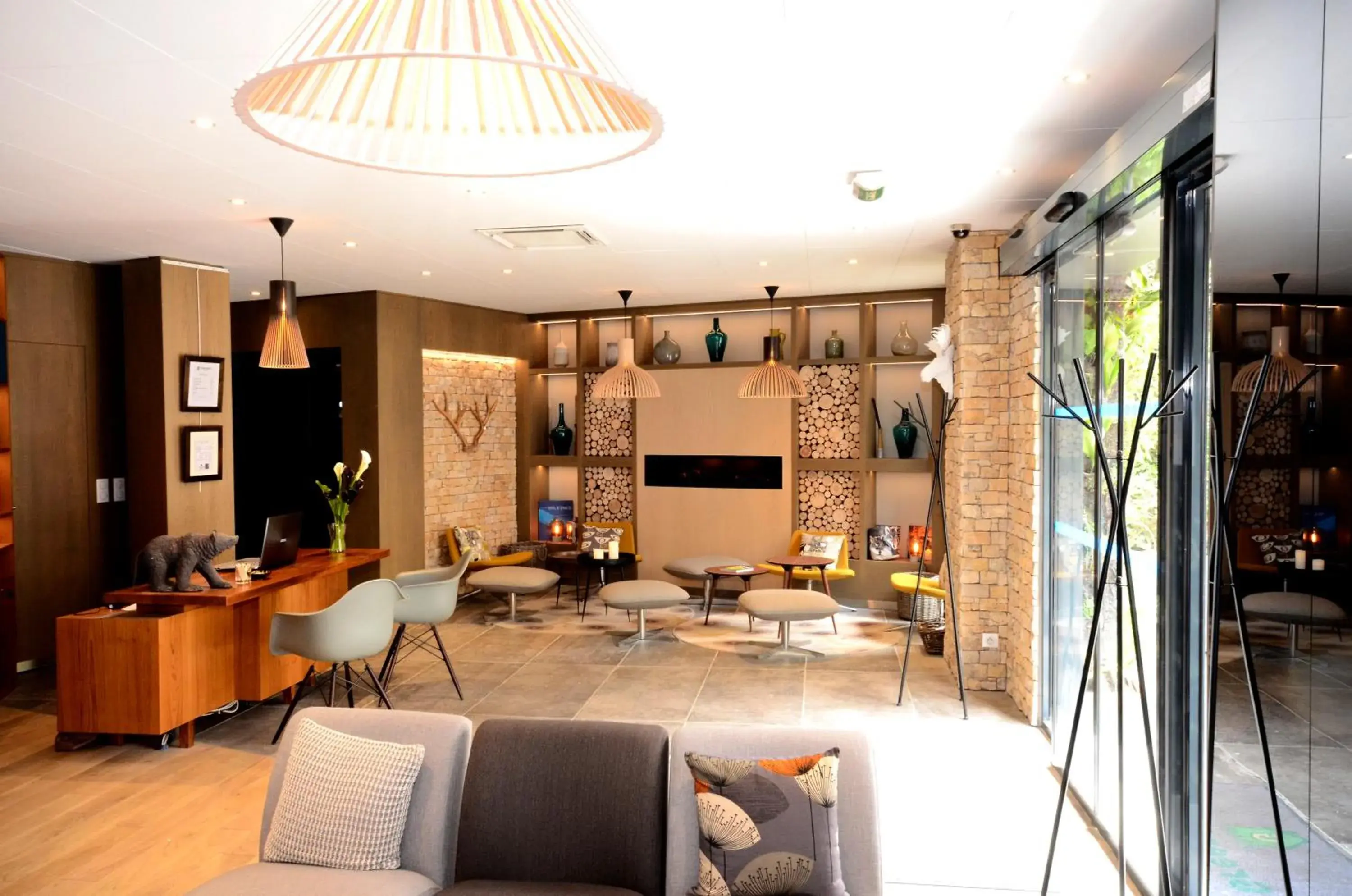 Communal lounge/ TV room, Restaurant/Places to Eat in Green hotels Confort Paris 13