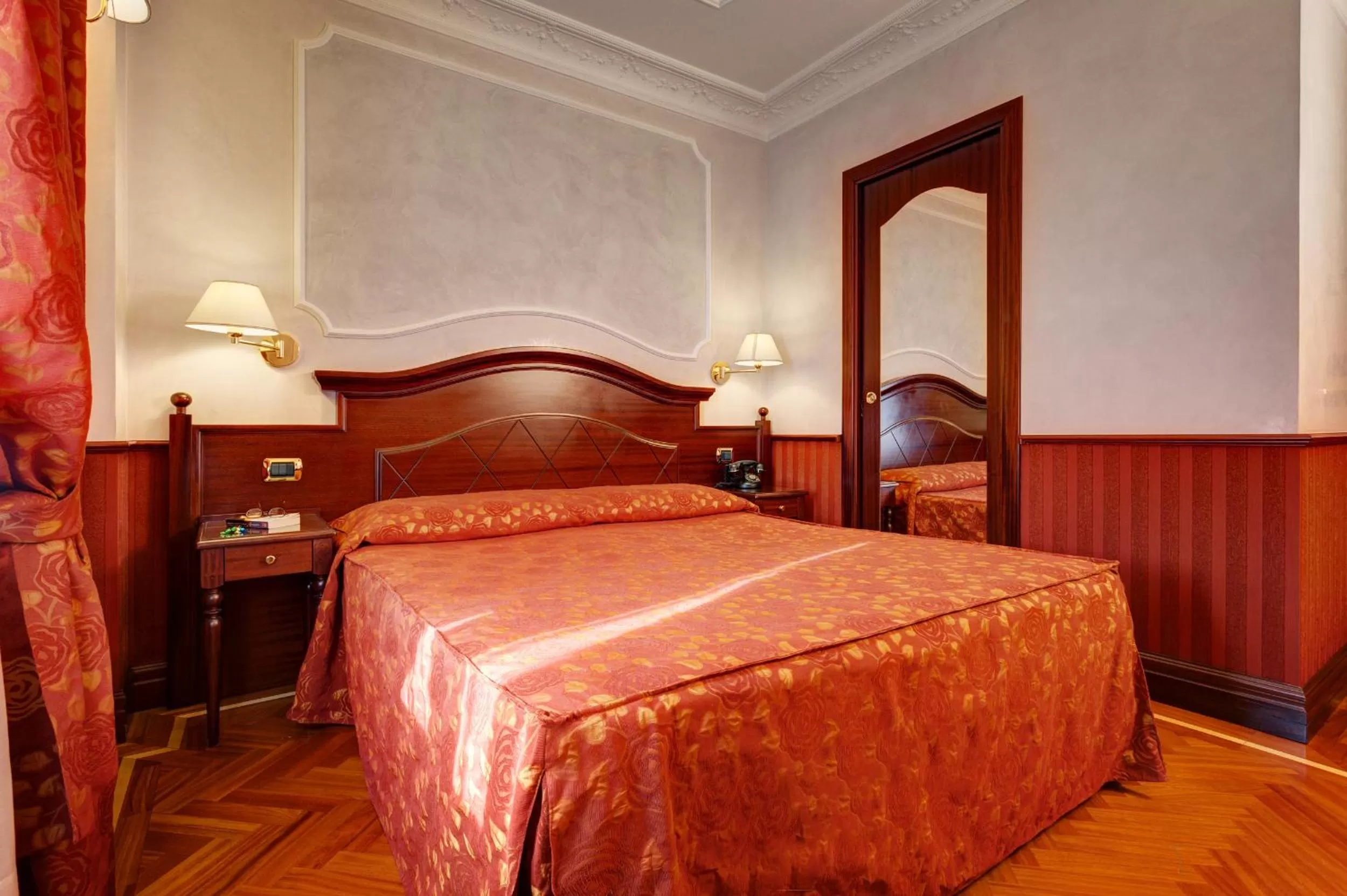 Bedroom, Bed in Hotel Best Roma