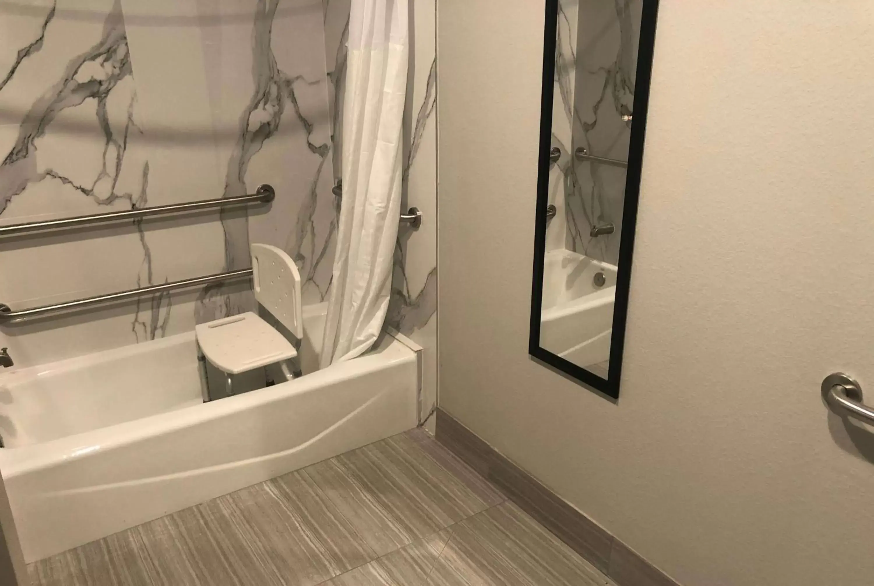 Photo of the whole room, Bathroom in Super 8 by Wyndham Spring/North Houston