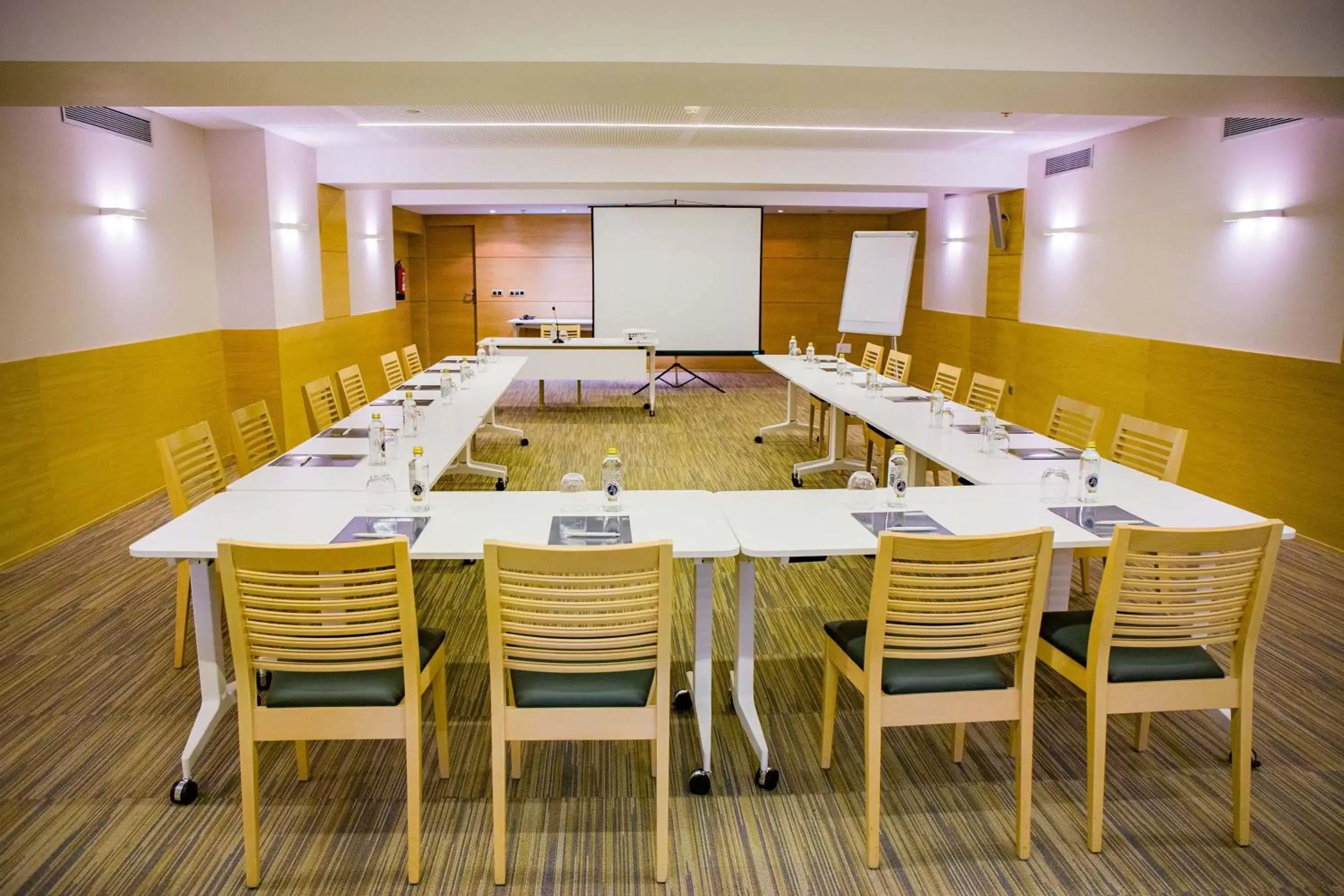 Meeting/conference room in Hotel Gelmírez