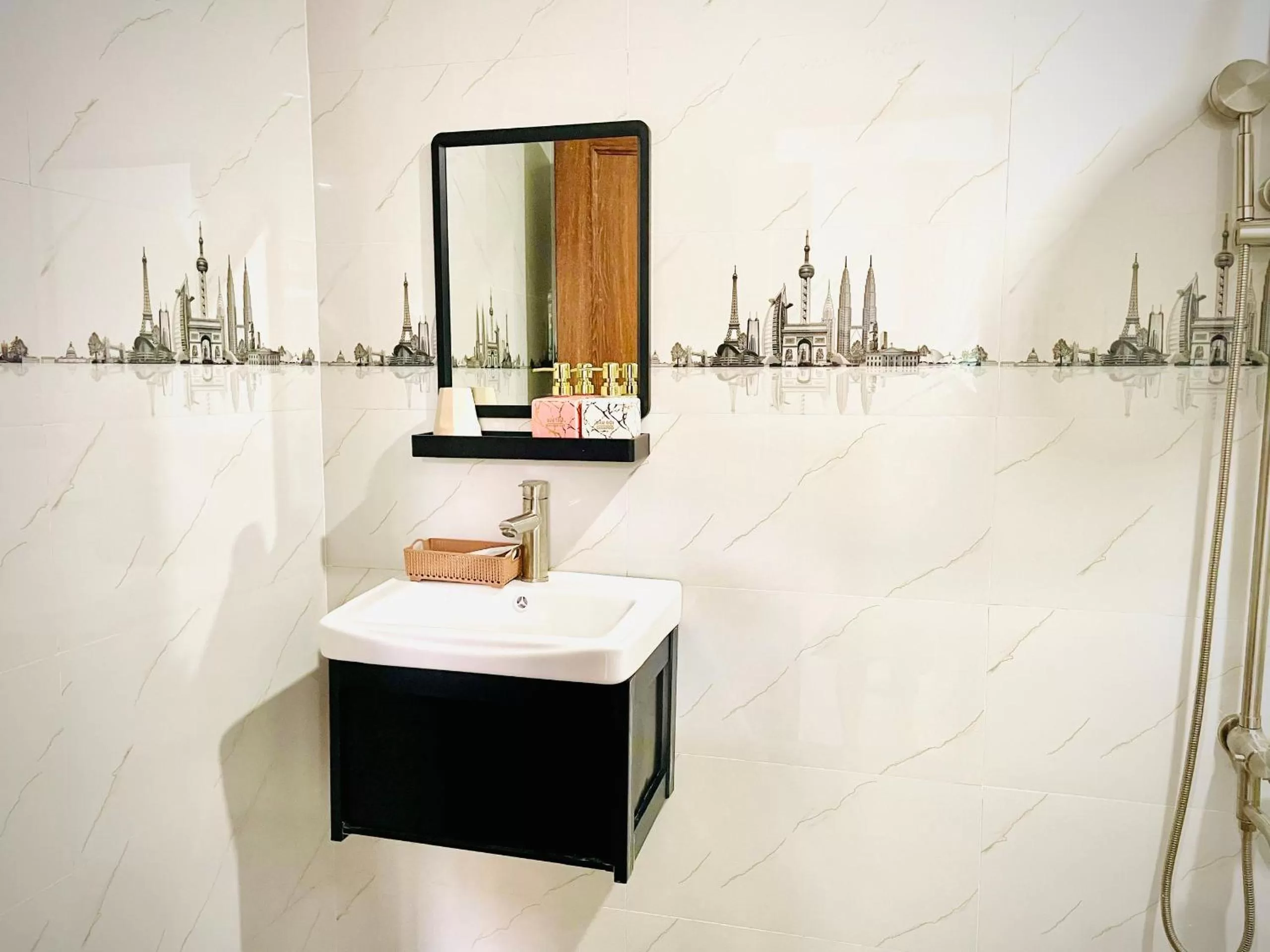 Bathroom in Nhu Y Hotel