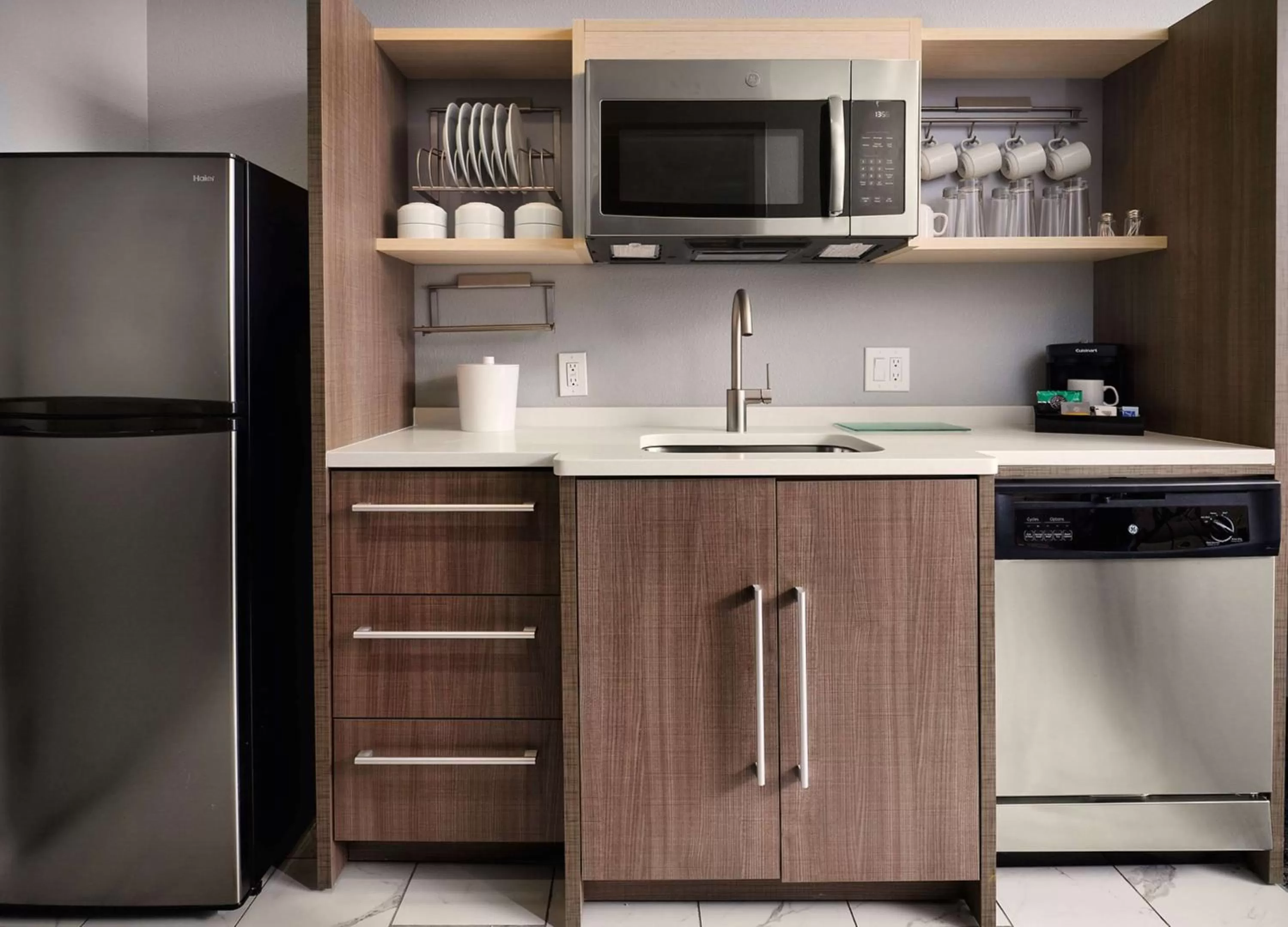 Kitchen or kitchenette in Home2 Suites By Hilton Jackson/Pearl, Ms