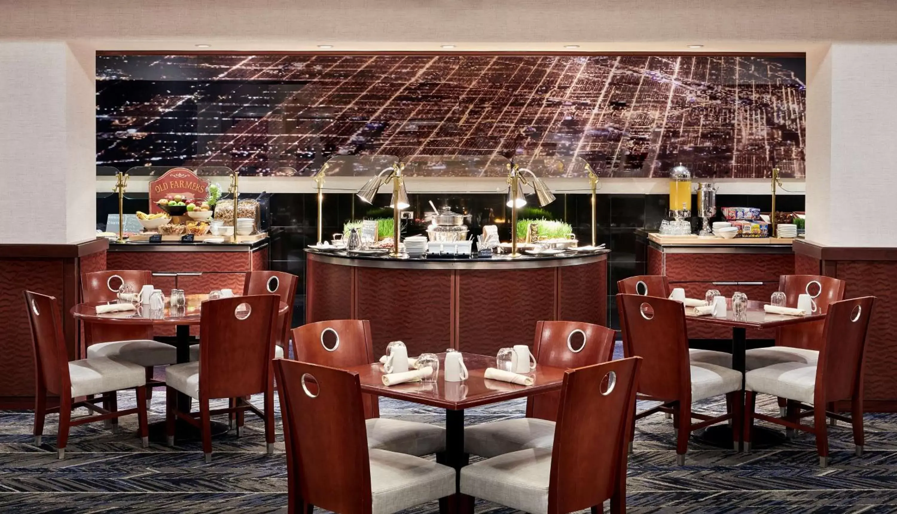 Restaurant/Places to Eat in Hilton Chicago O'Hare Airport