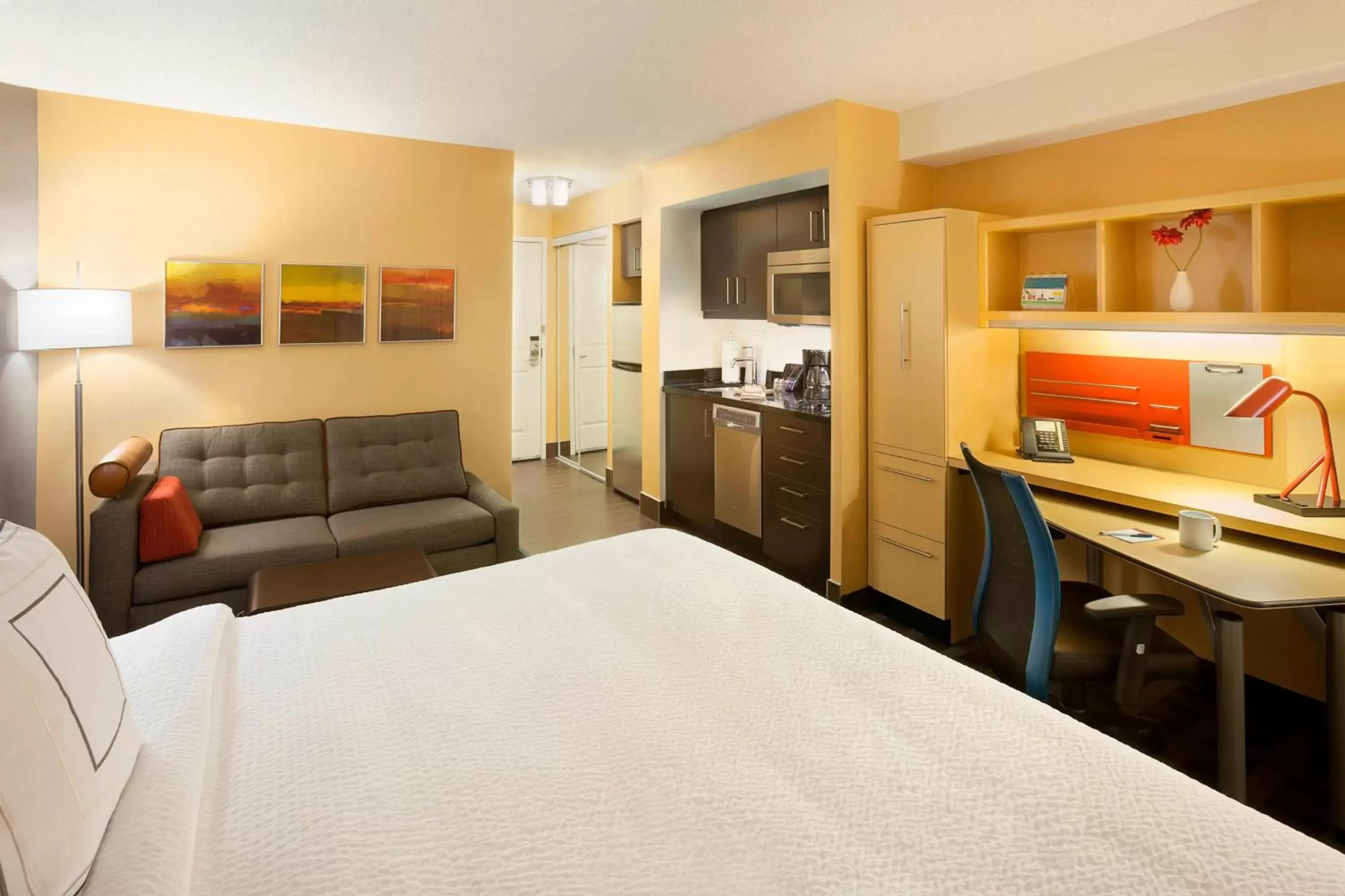 Bedroom in TownePlace Suites by Marriott Toronto Northeast/Markham