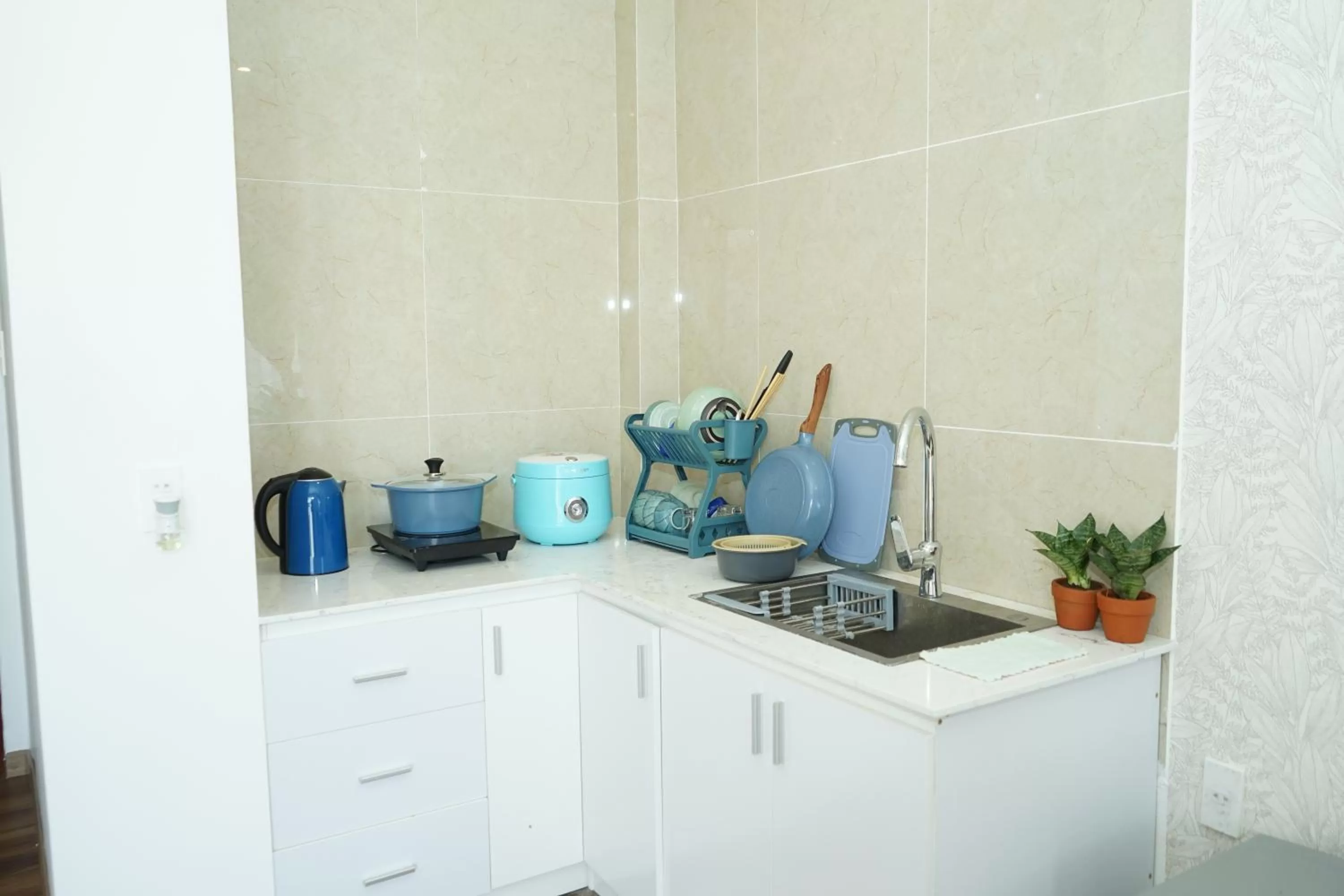 Coffee/tea facilities in Ngàn Phố Studio & Love Hotel