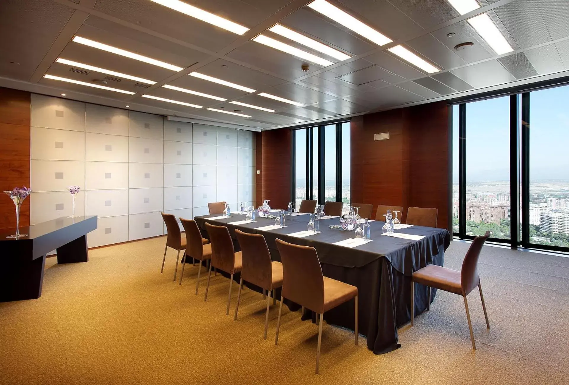 Business facilities in Eurostars Madrid Tower