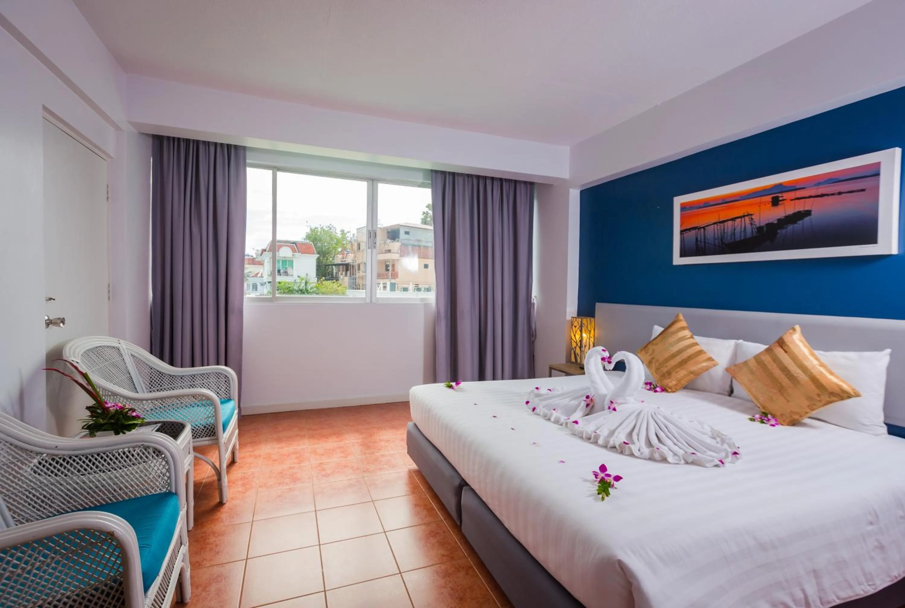 Bedroom, Bed in ON Hotel Phuket - SHA