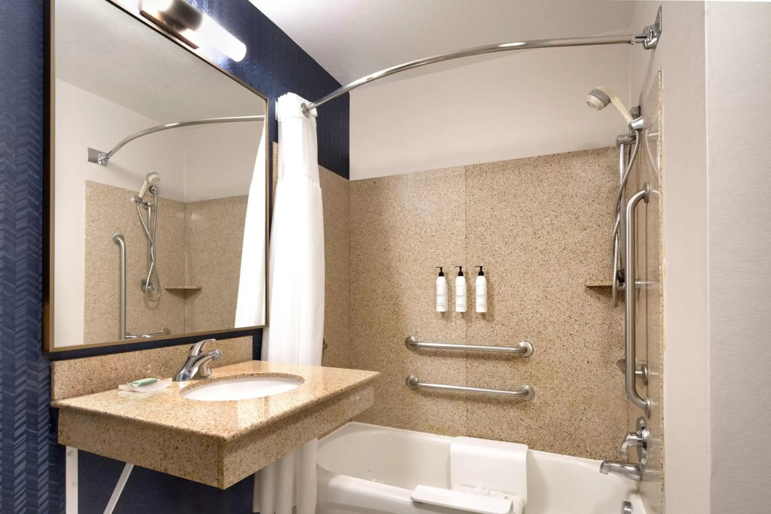Photo of the whole room, Bathroom in Fairfield Inn & Suites by Marriott Yakima