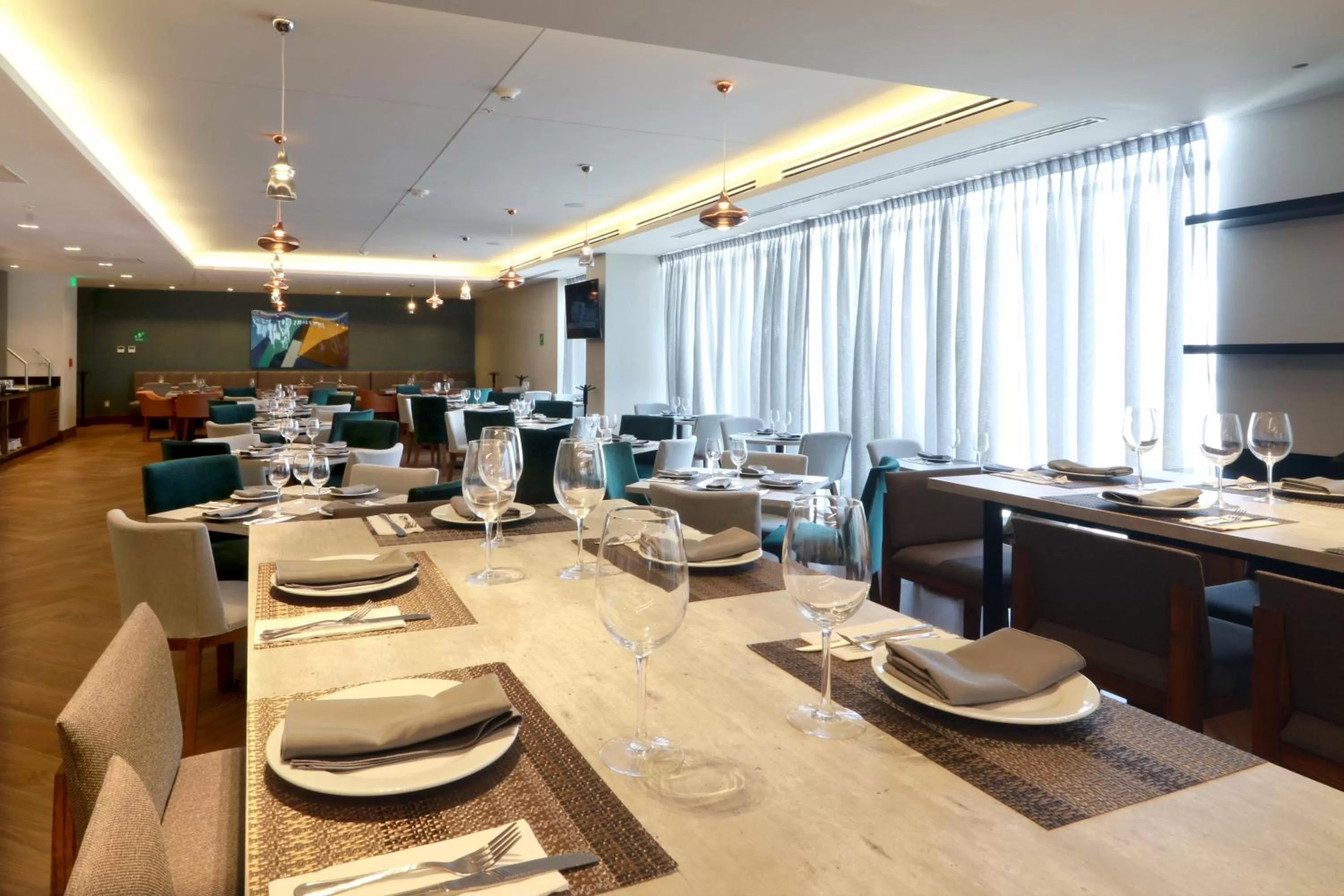 Restaurant/places to eat in Holiday Inn & Suites Monterrey Apodaca Zona Airport, an IHG hotel