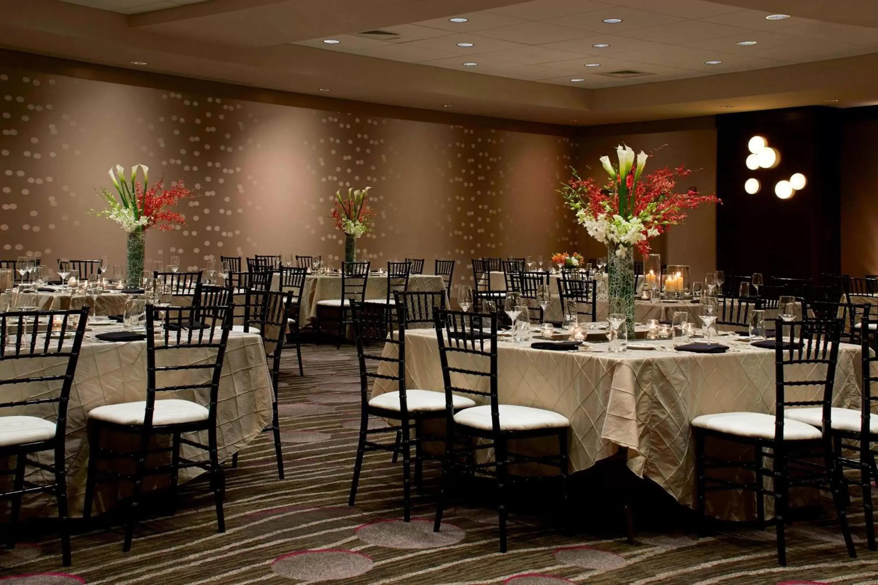 Meeting/conference room, Restaurant/Places to Eat in Renaissance Atlanta Waverly Hotel & Convention Center