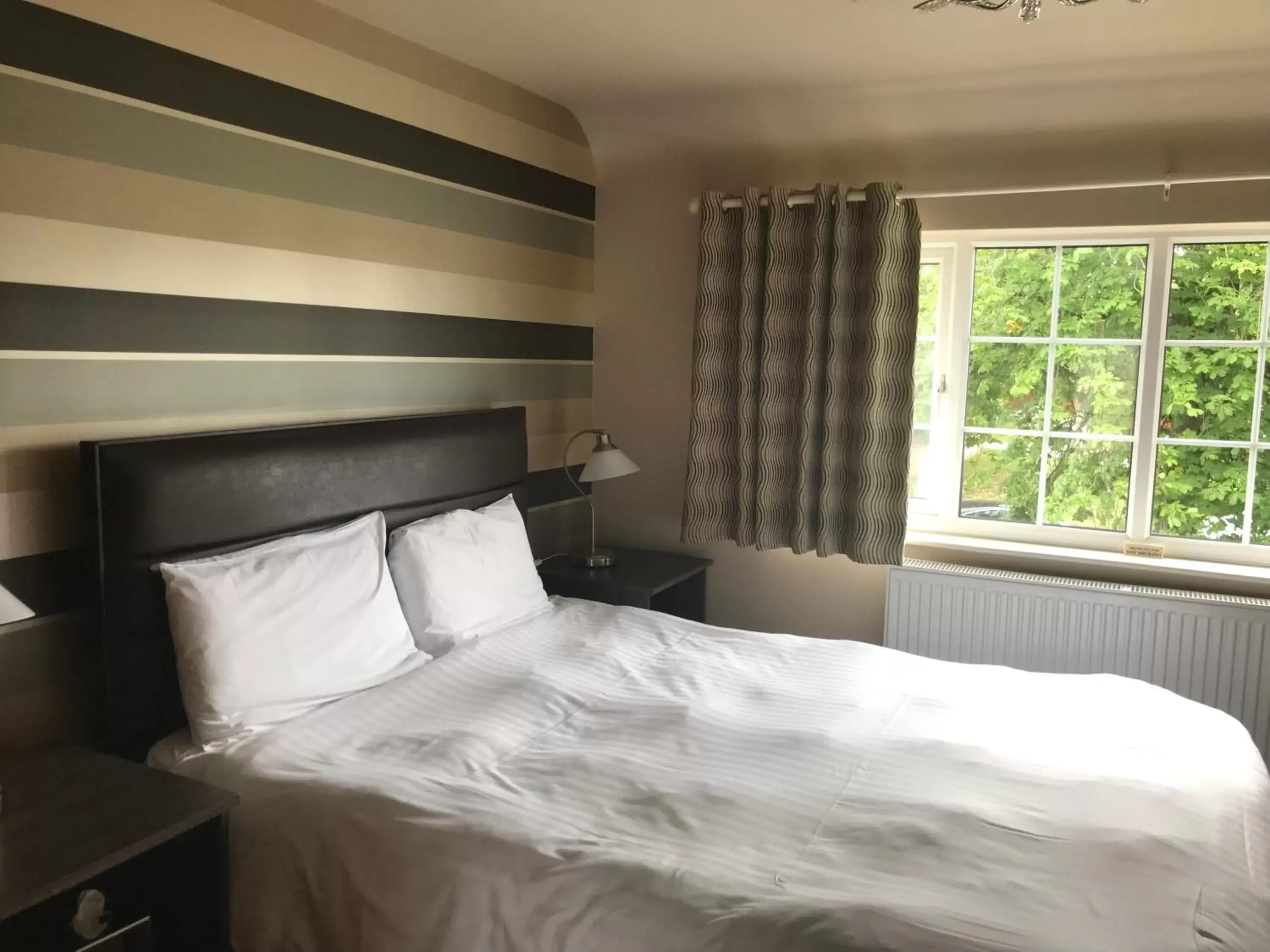 Bed in The White Swan Bed in The White Swan