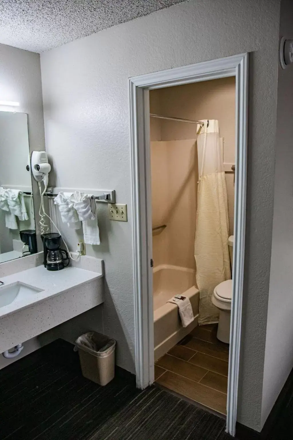 Bathroom in Salt Creek Lodge