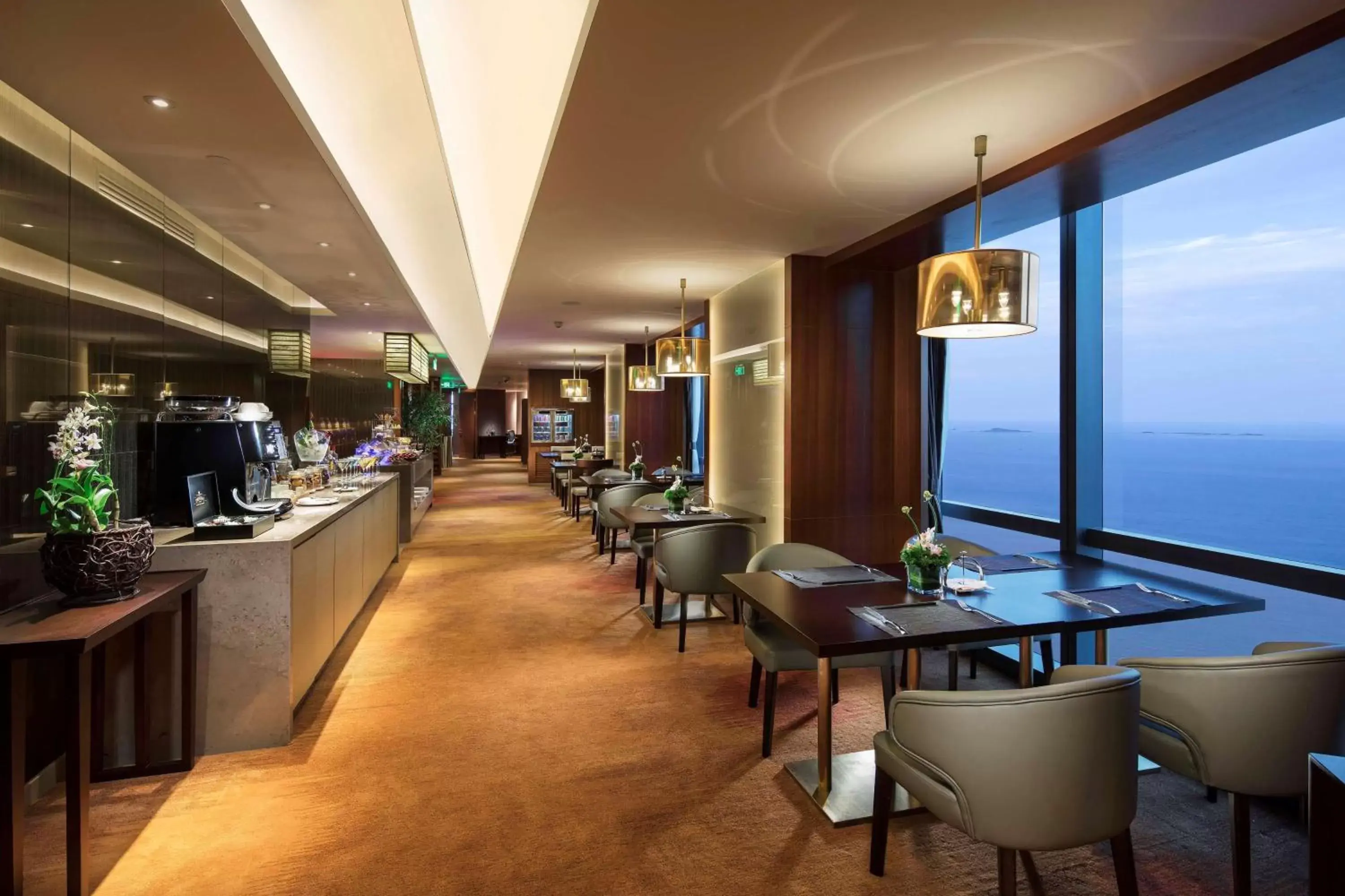 Property building, Restaurant/Places to Eat in Hilton Yantai