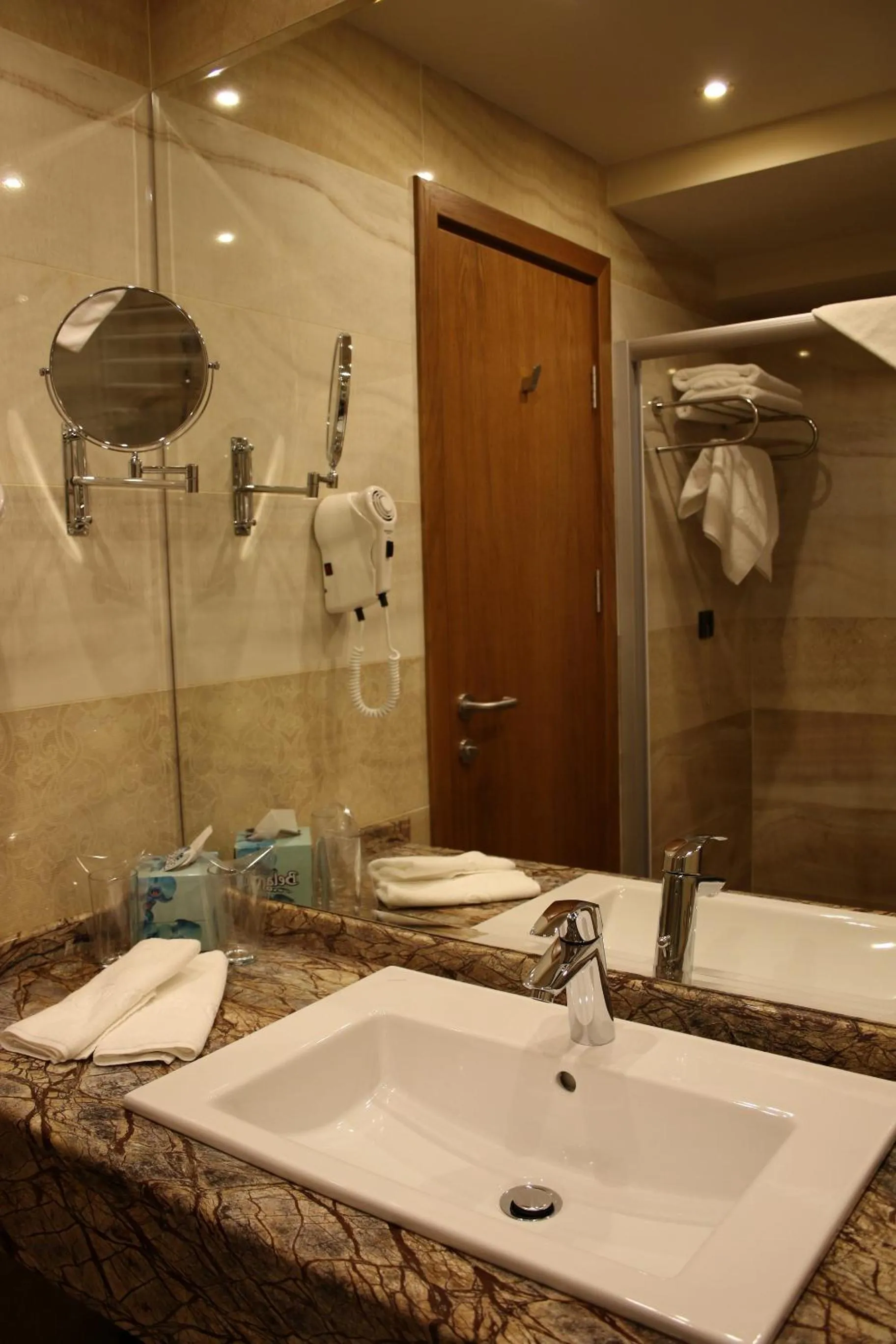 Bathroom in Hotel Golden Tulip Varna