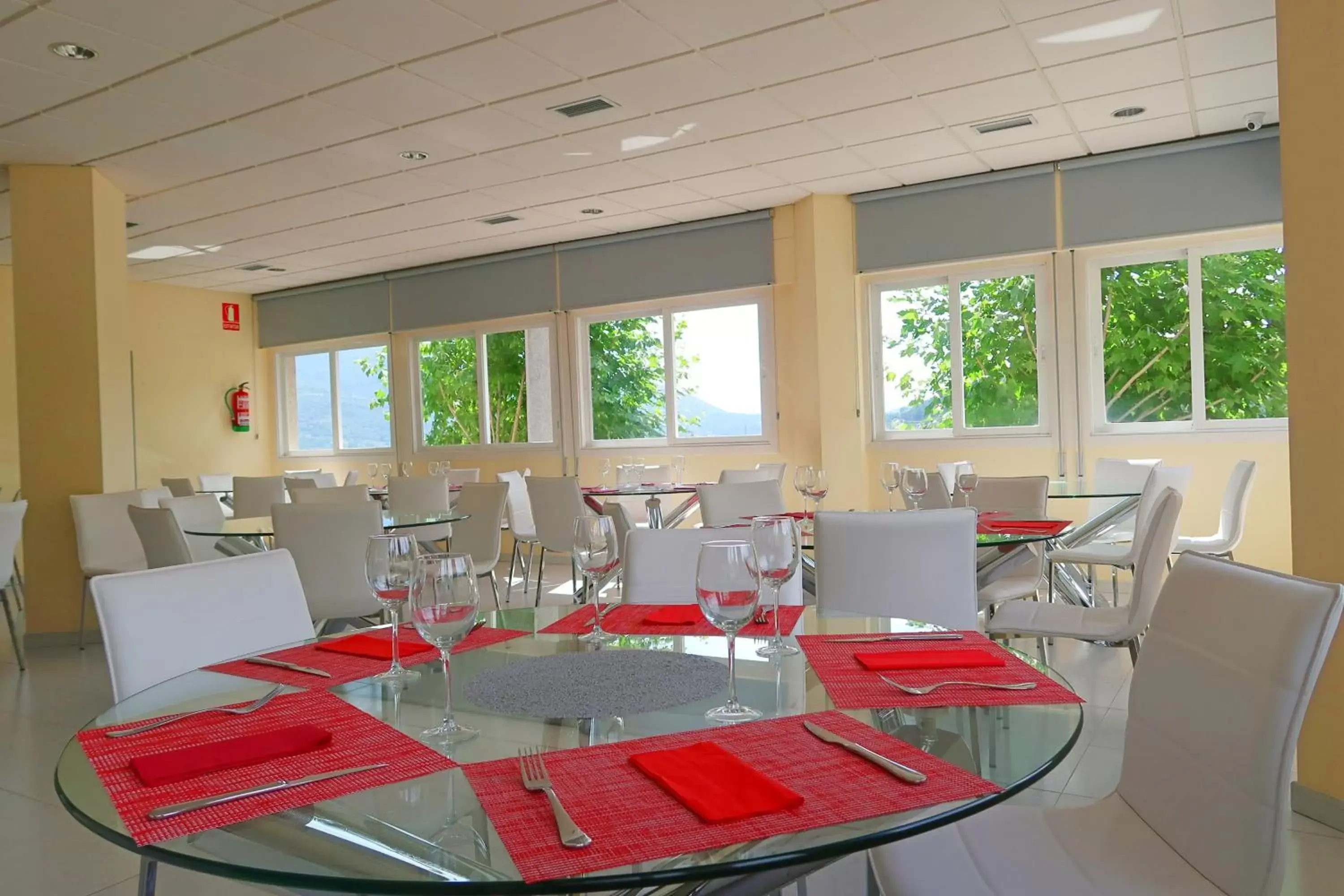 Banquet/Function facilities, Restaurant/Places to Eat in Hotel O Camiño