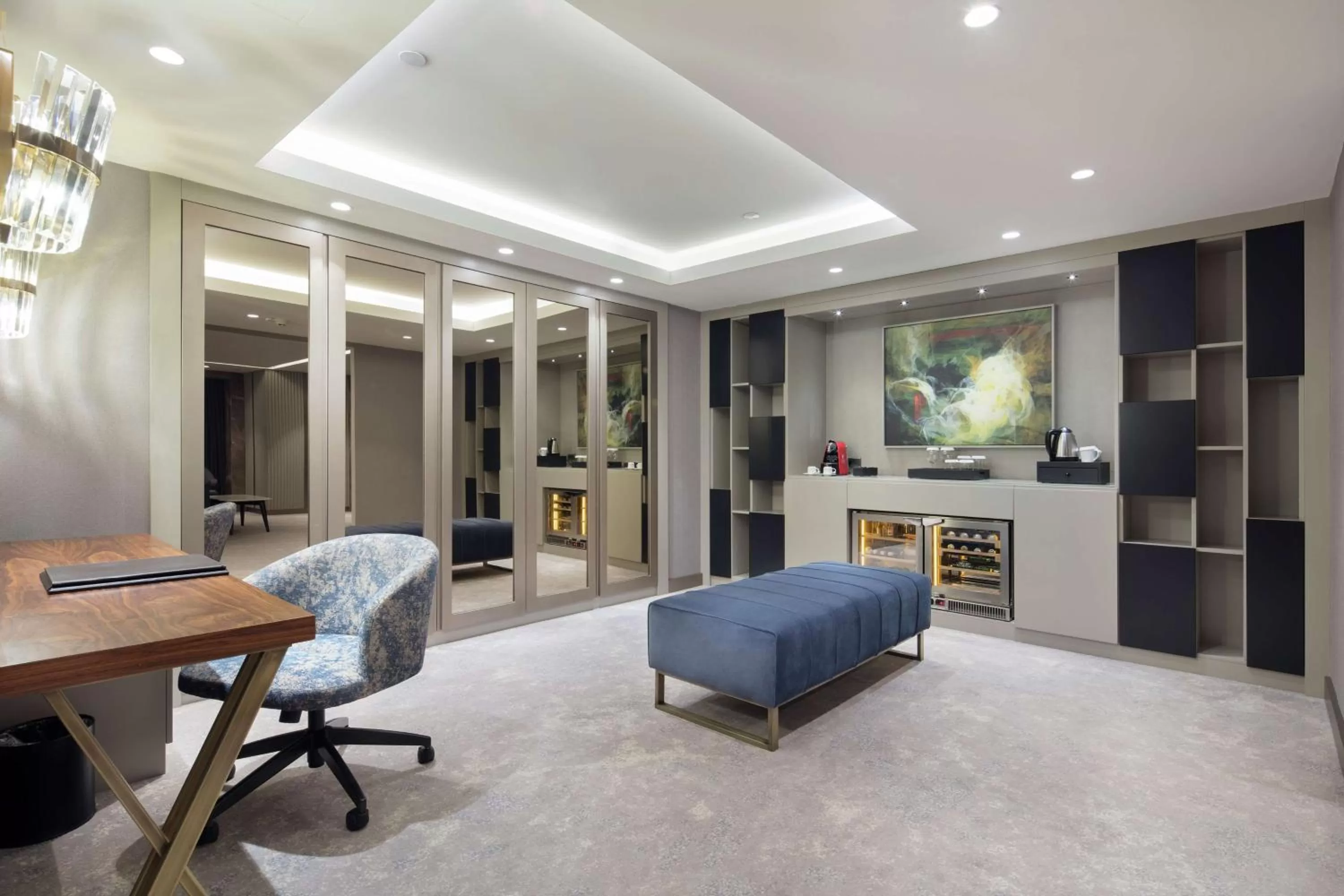 Living room in Hilton Istanbul Maslak