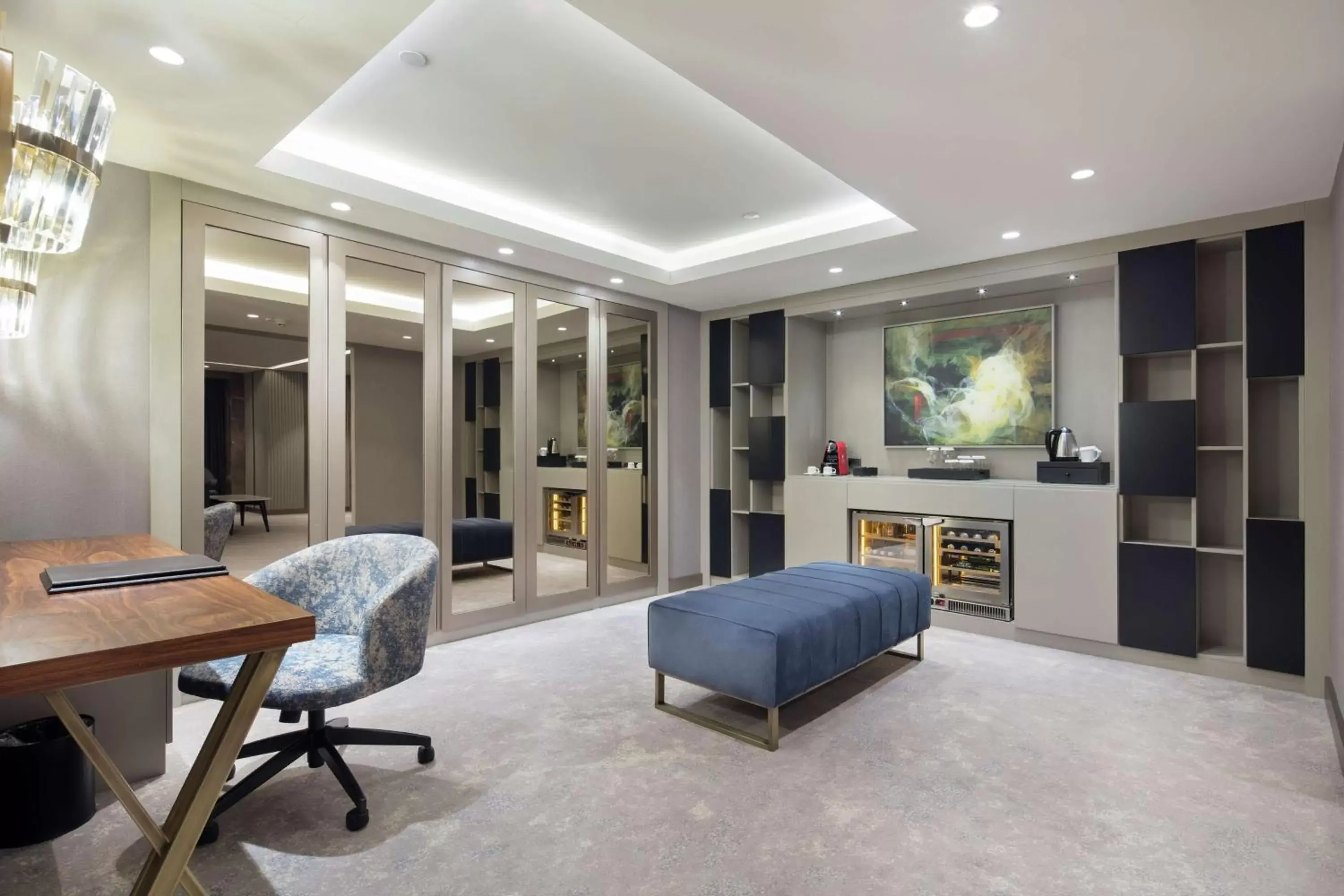 Living room in Hilton Istanbul Maslak Living room in Hilton Istanbul Maslak