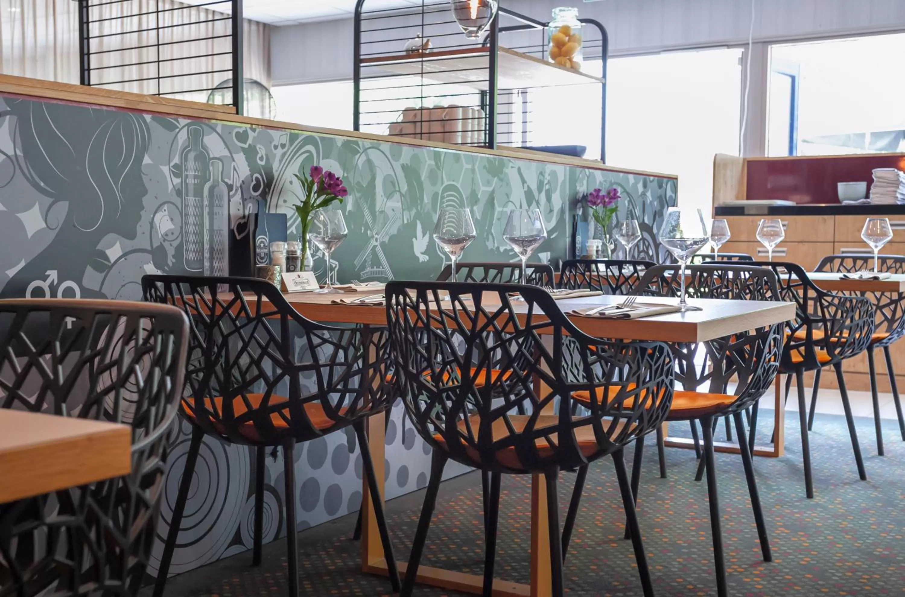 Restaurant/places to eat in Novotel Rotterdam - Schiedam