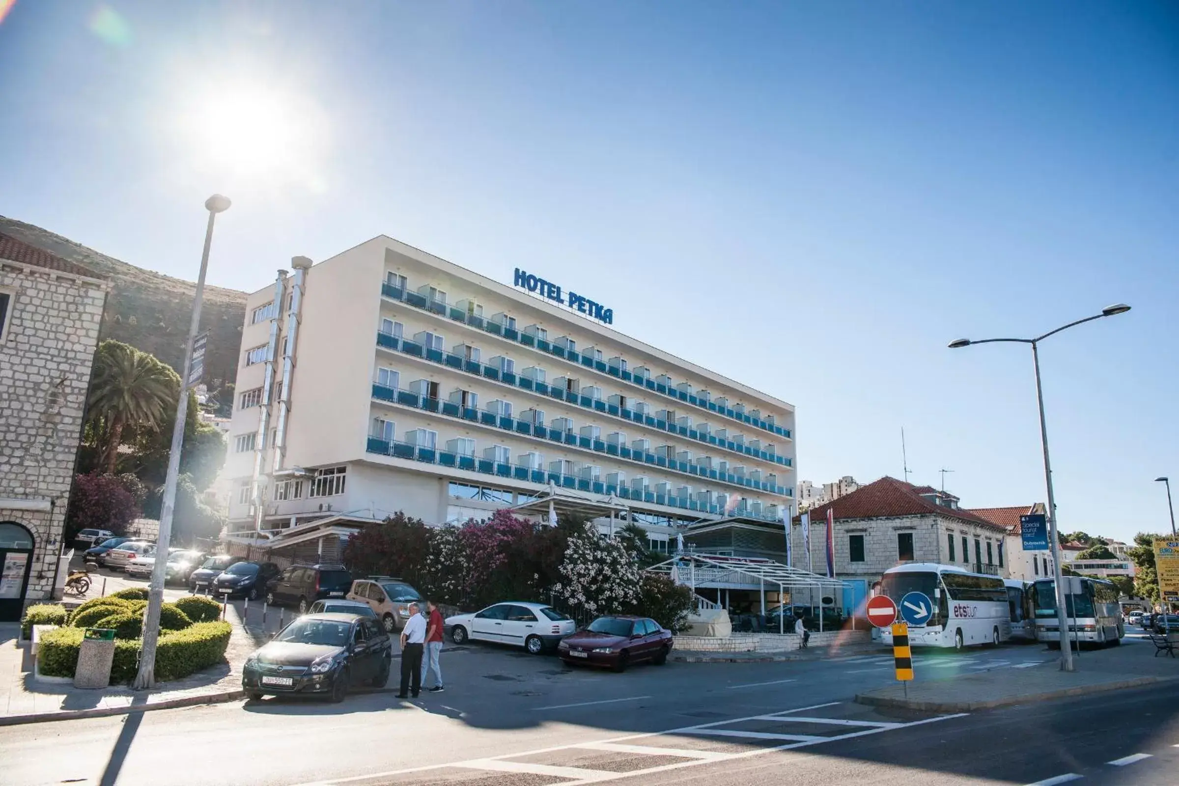 Facade/entrance, Property Building in Hotel Petka