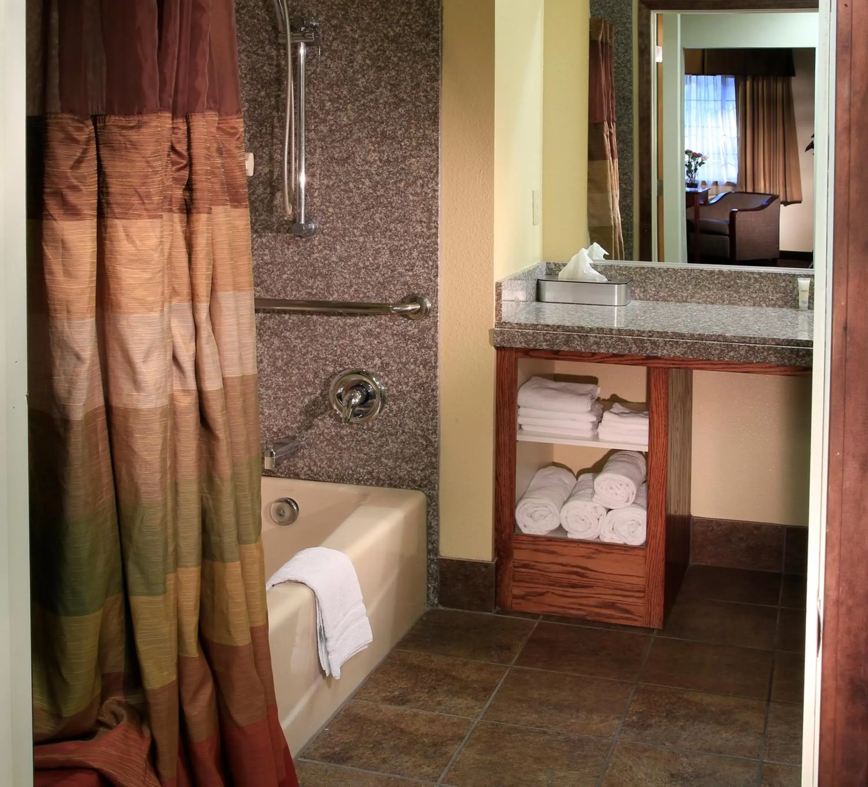 Bathroom in Best Western Plus Yosemite Gateway Inn