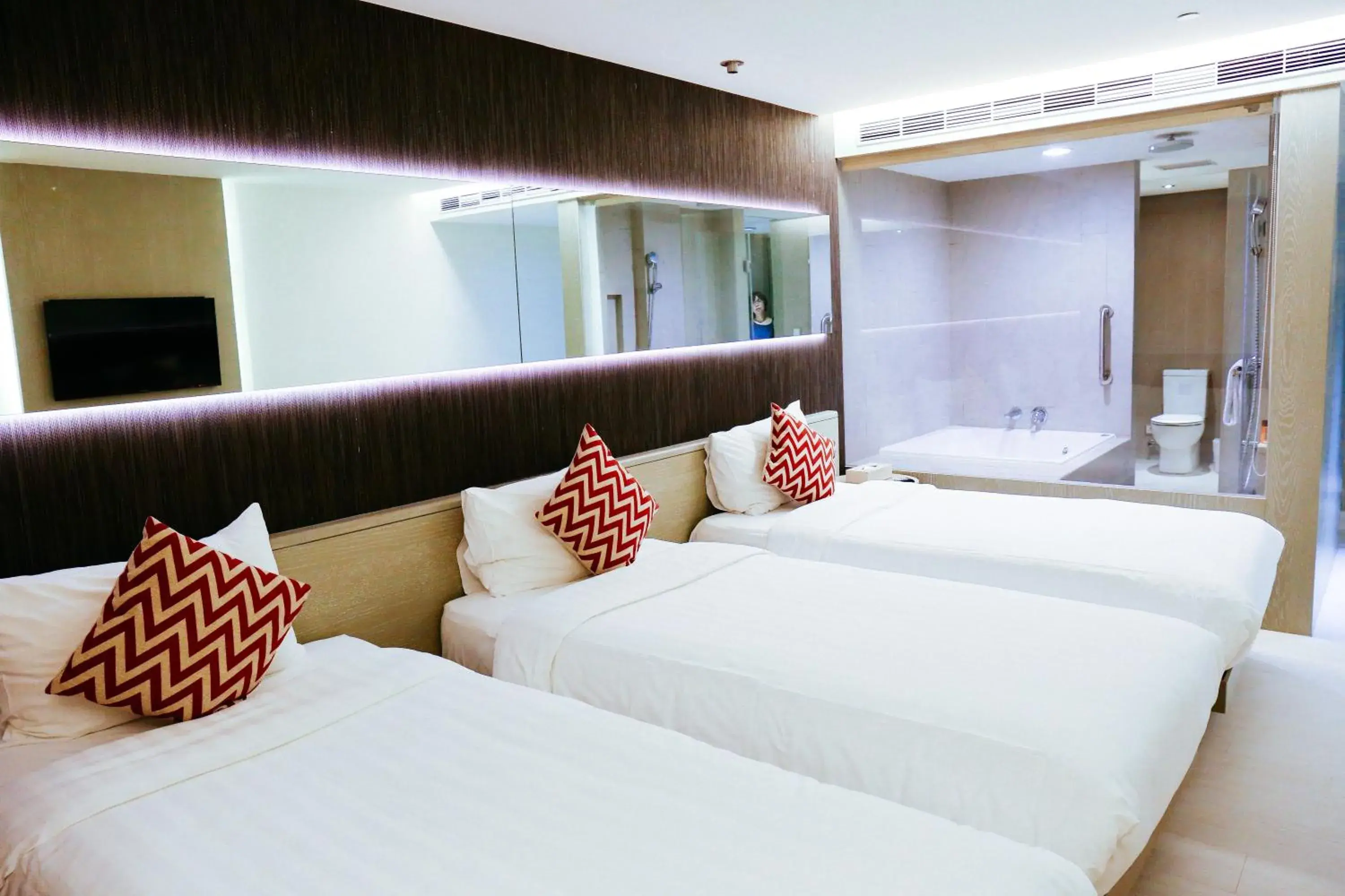 Bedroom in Inhouse Hotel Yehliu