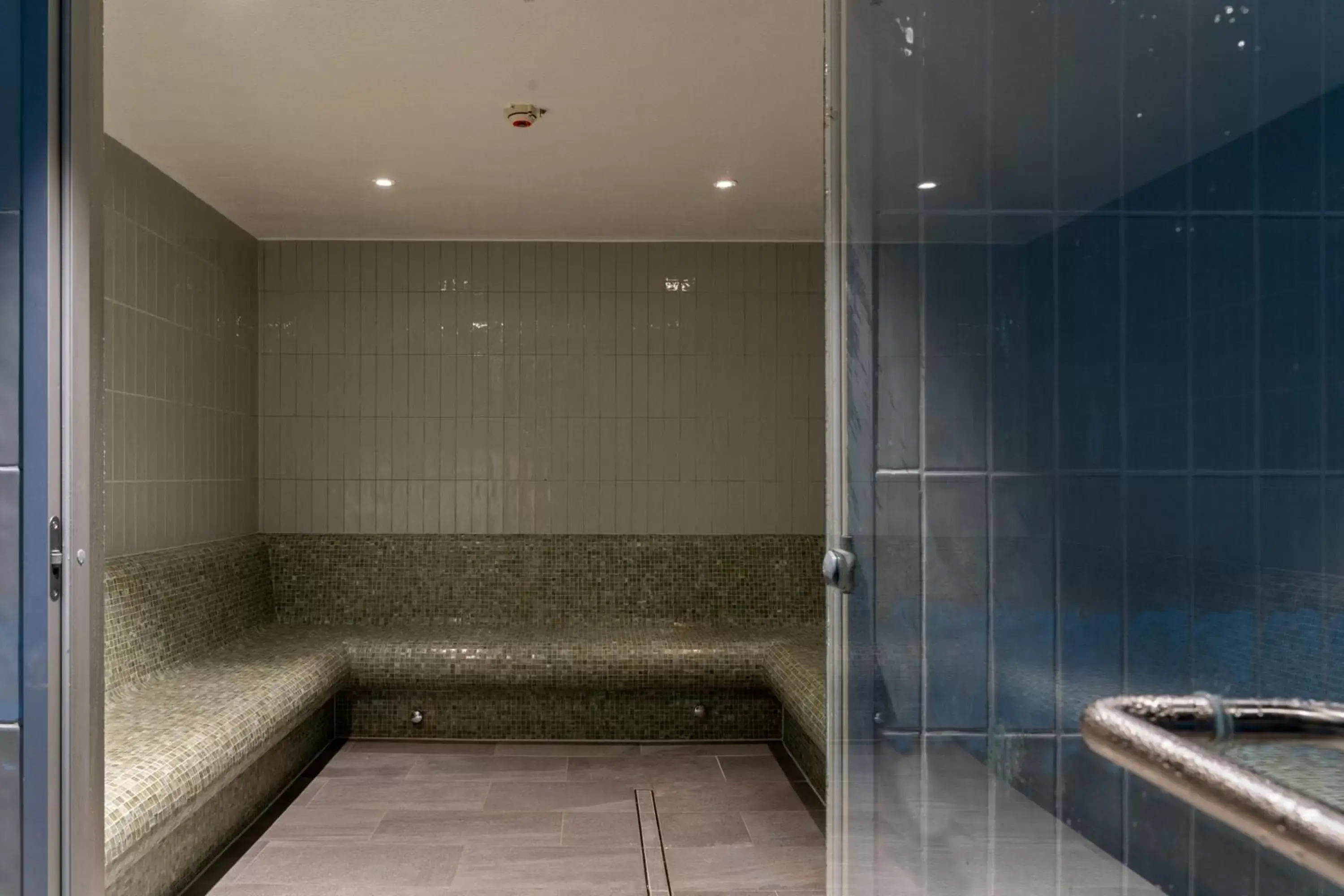 Steam room, Bathroom in Hotel Norge by Scandic