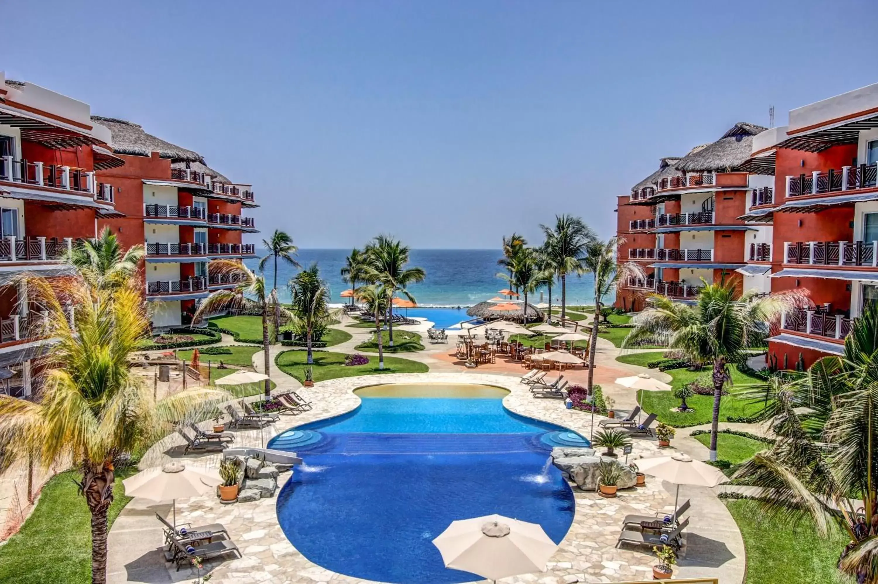 Swimming Pool in Vivo Resorts