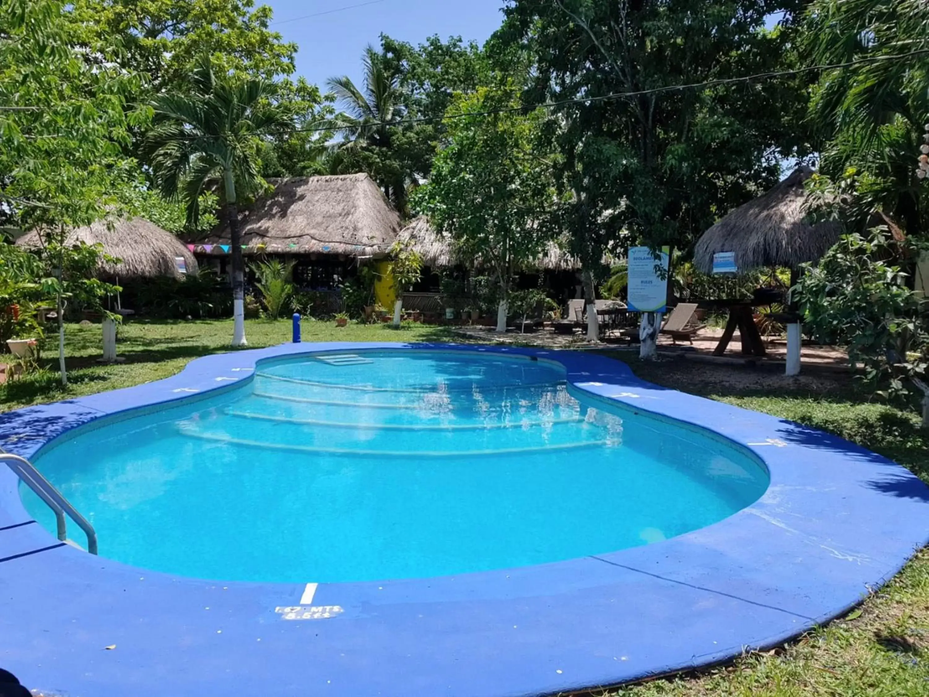 Swimming Pool in Cabañas Colibrí