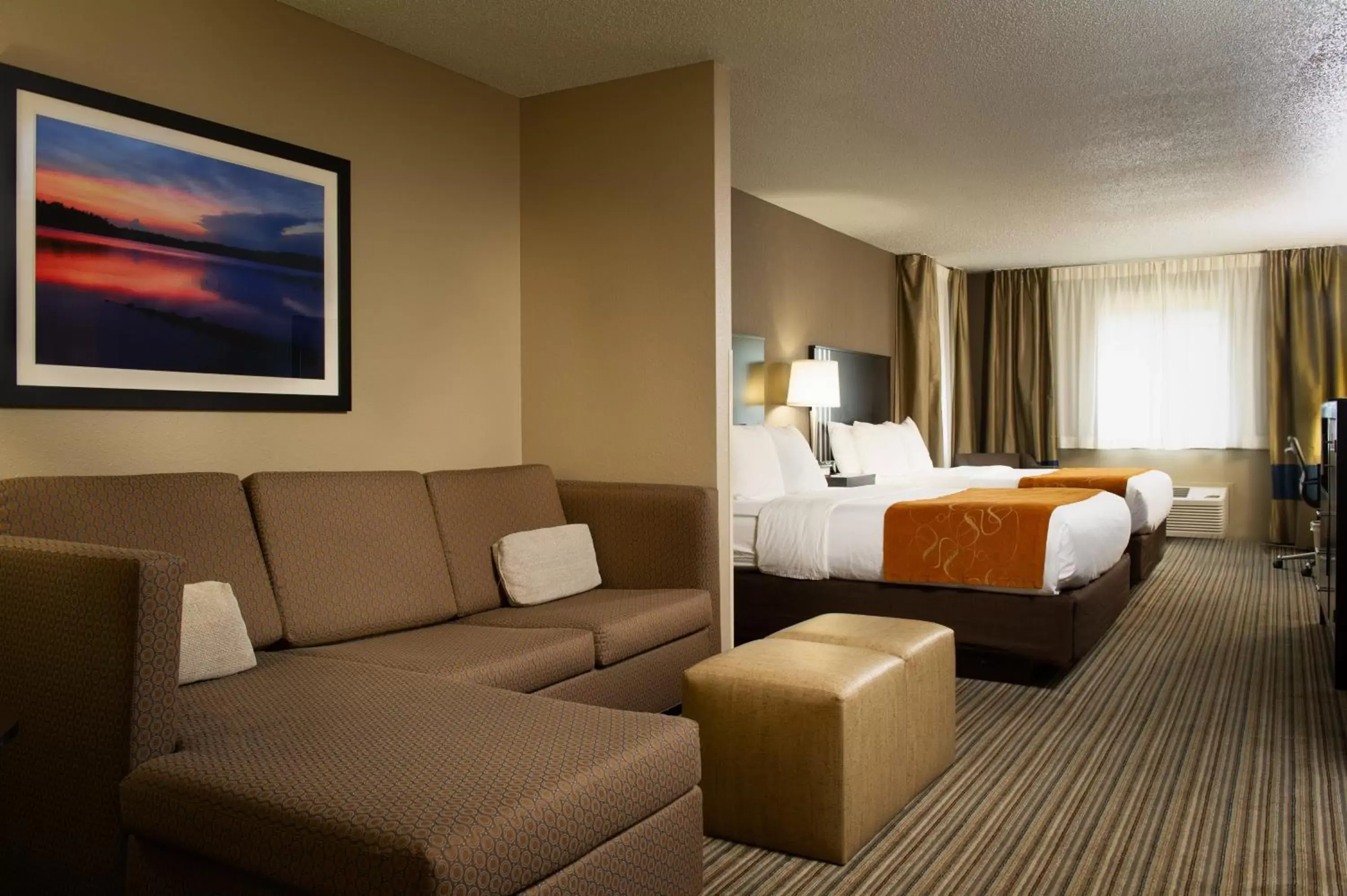 Photo of the whole room in Holiday Inn Express & Suites Hayward, an IHG Hotel