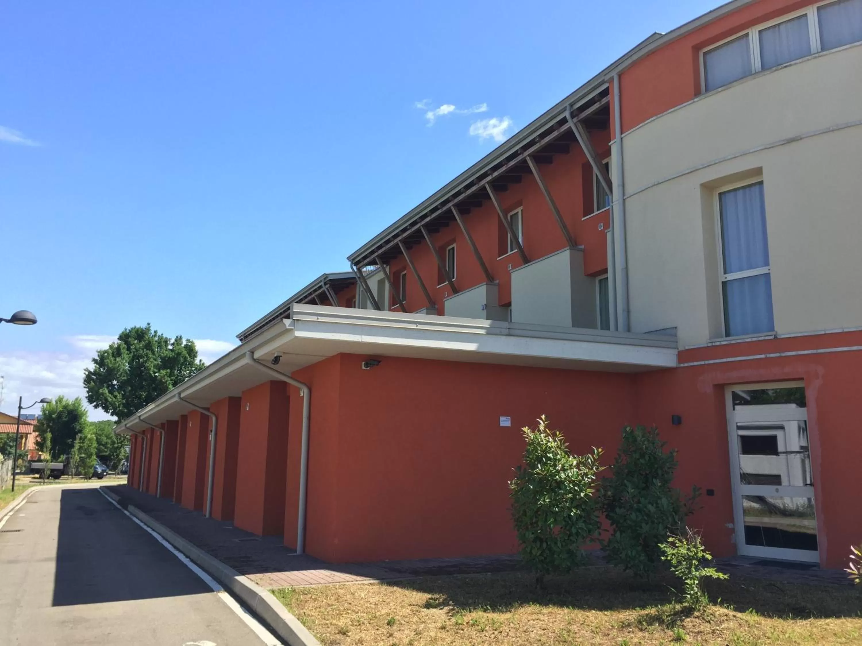 Property building in Hotel Motel Galaxy Reggio Emilia