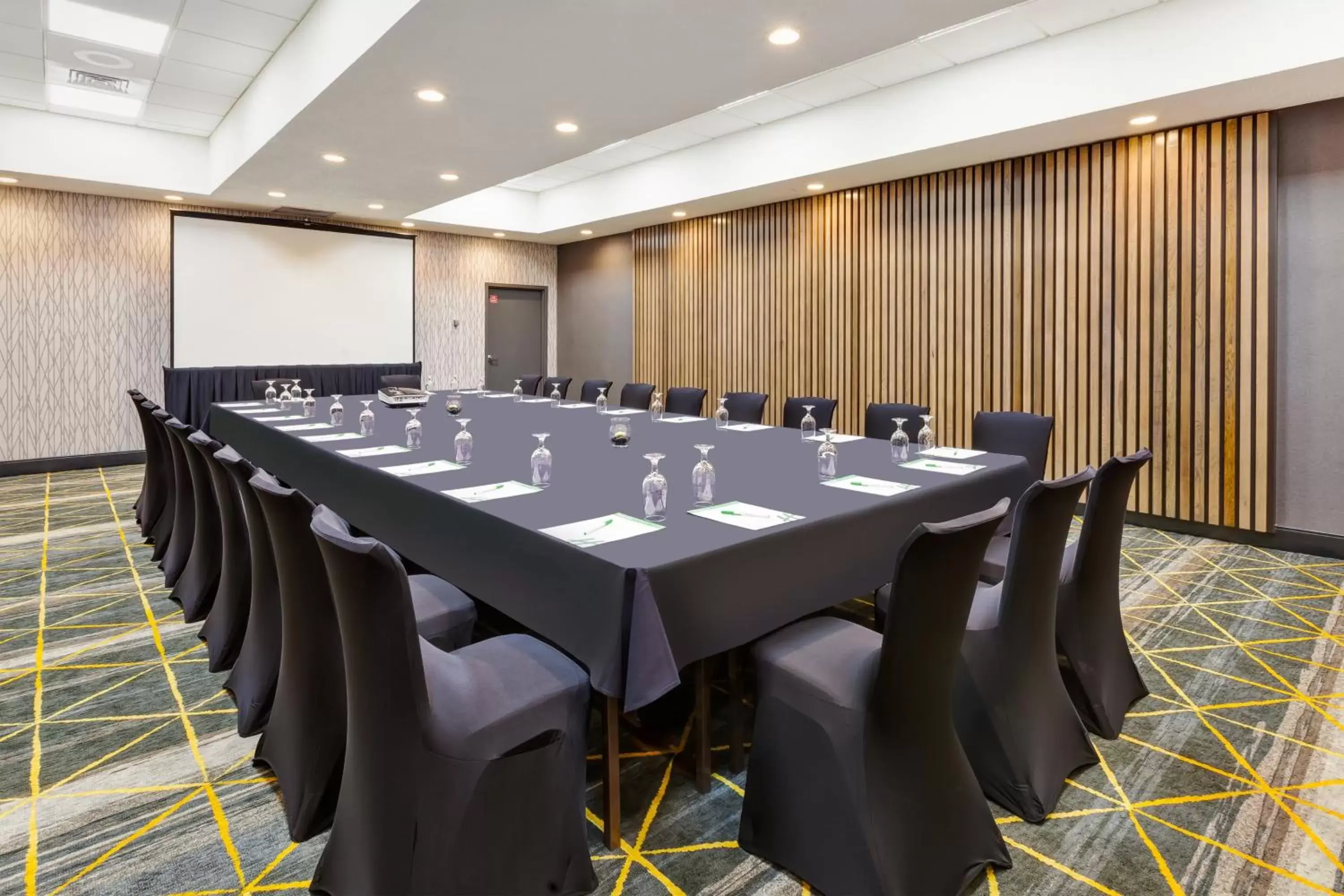 Meeting/conference room in Holiday Inn Grand Rapids Downtown, an IHG Hotel