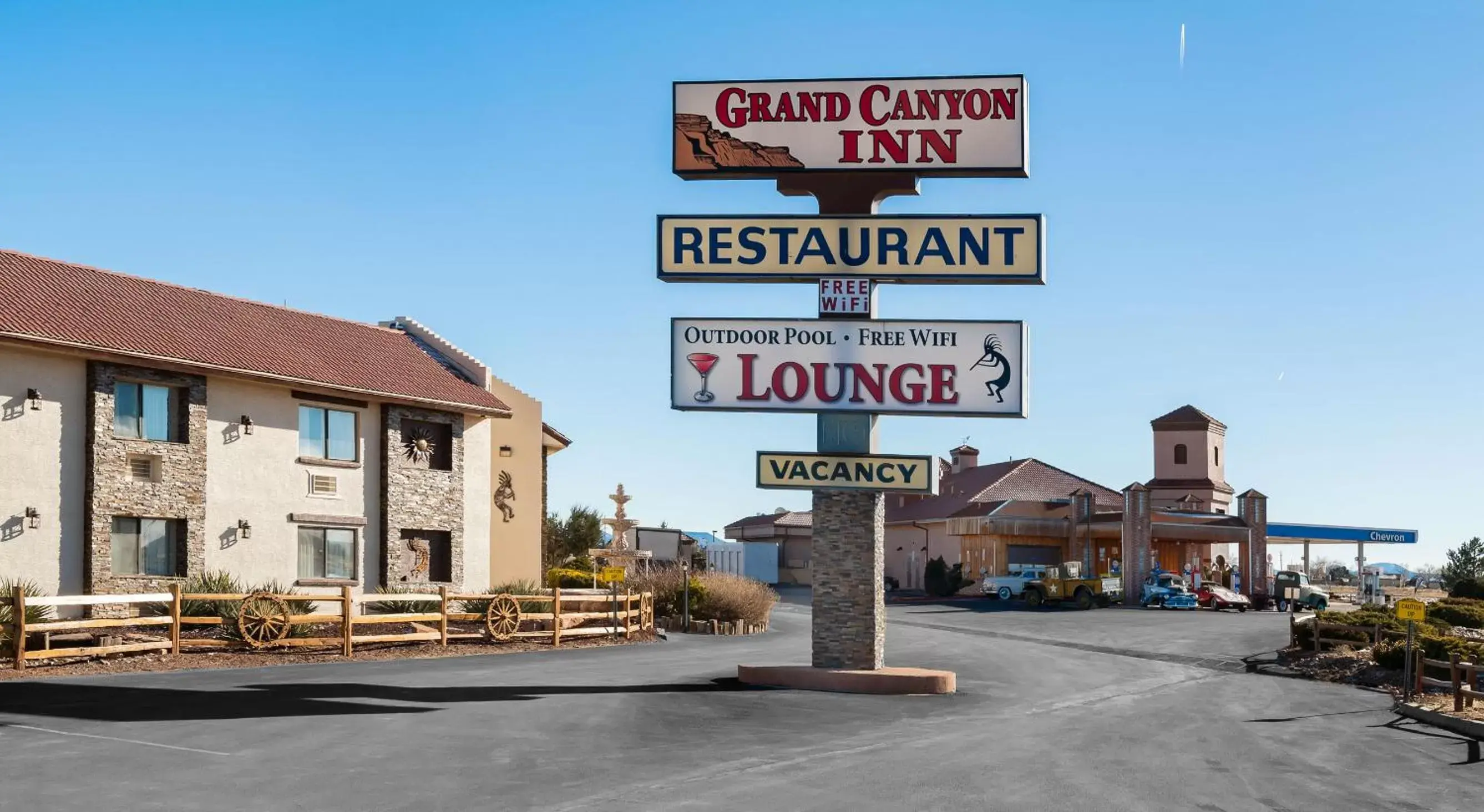 Property Building in Grand Canyon Inn and Motel - South Rim Entrance