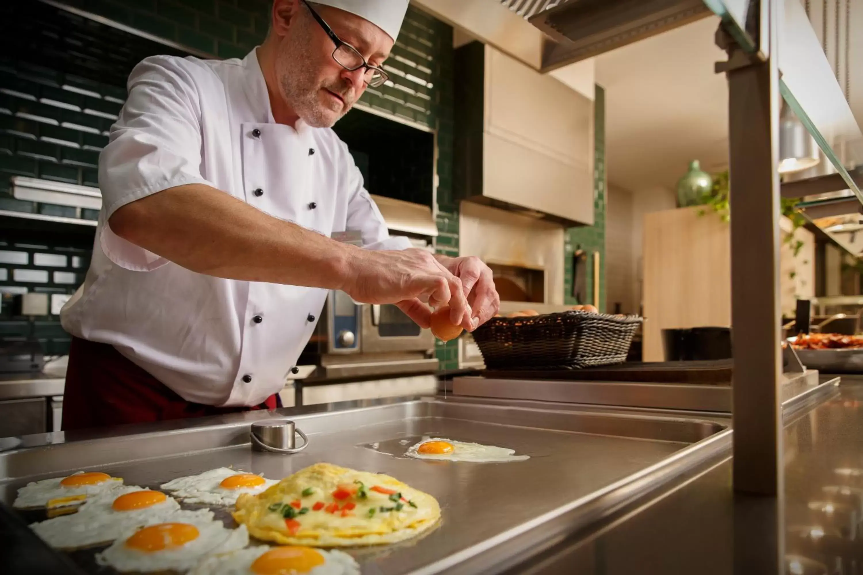 Restaurant/places to eat in Crowne Plaza Berlin City Centre Ku'damm by IHG Restaurant/places to eat in Crowne Plaza Berlin City Centre Ku'damm by IHG