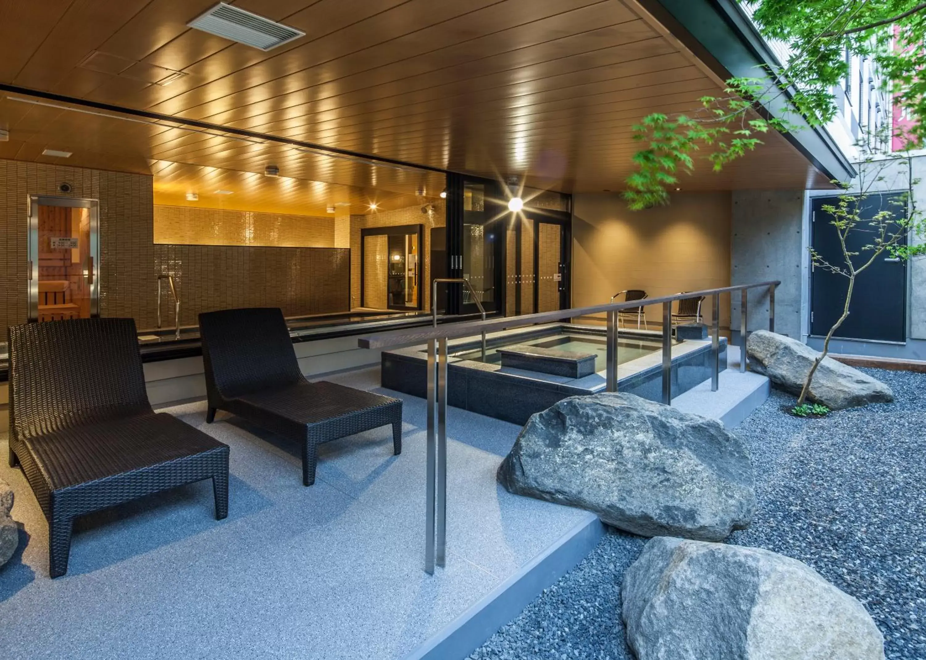 Open Air Bath, Swimming Pool in Fukui Manten Hotel Ekimae