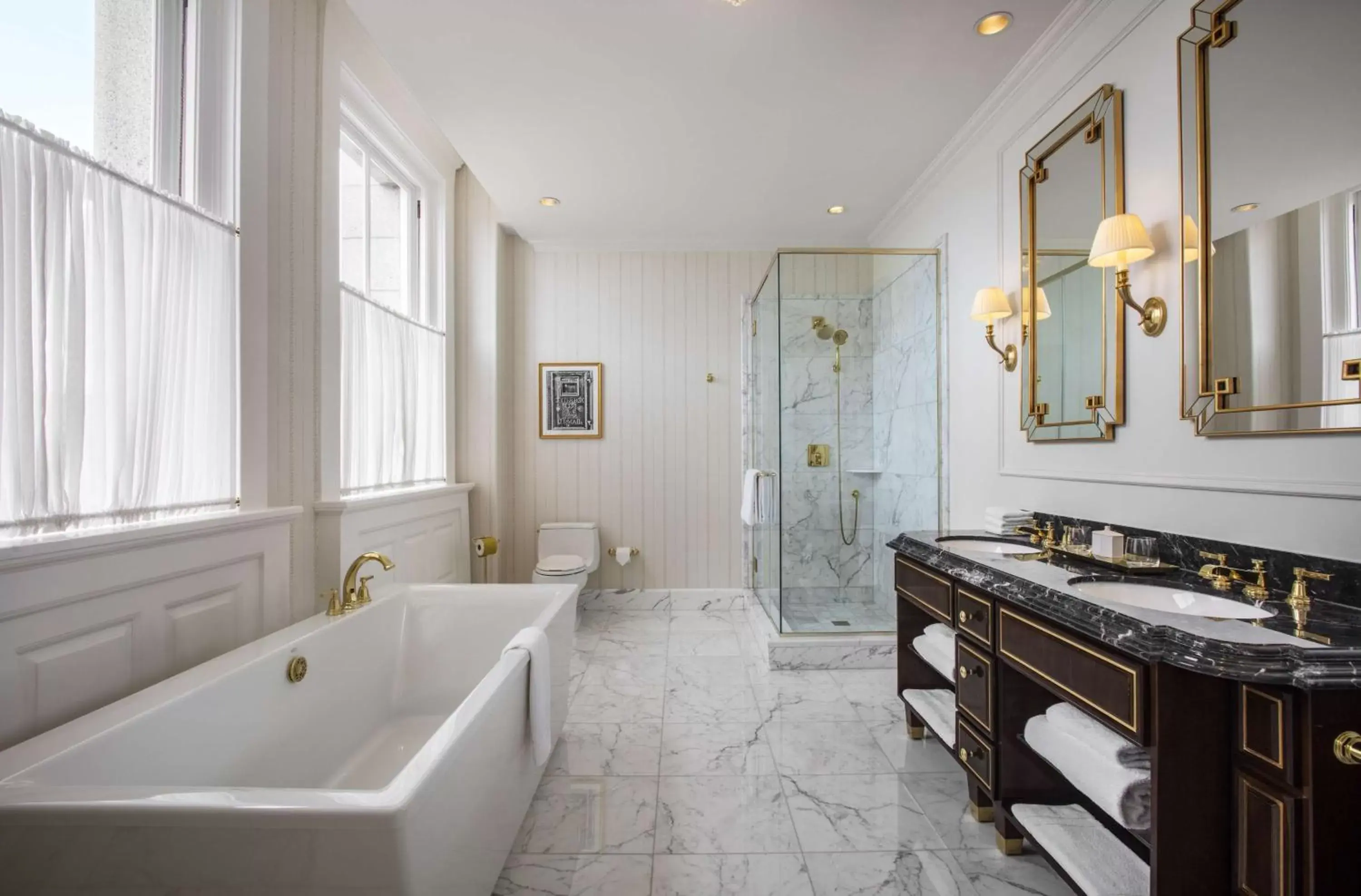 Bathroom in Waldorf Astoria Washington DC