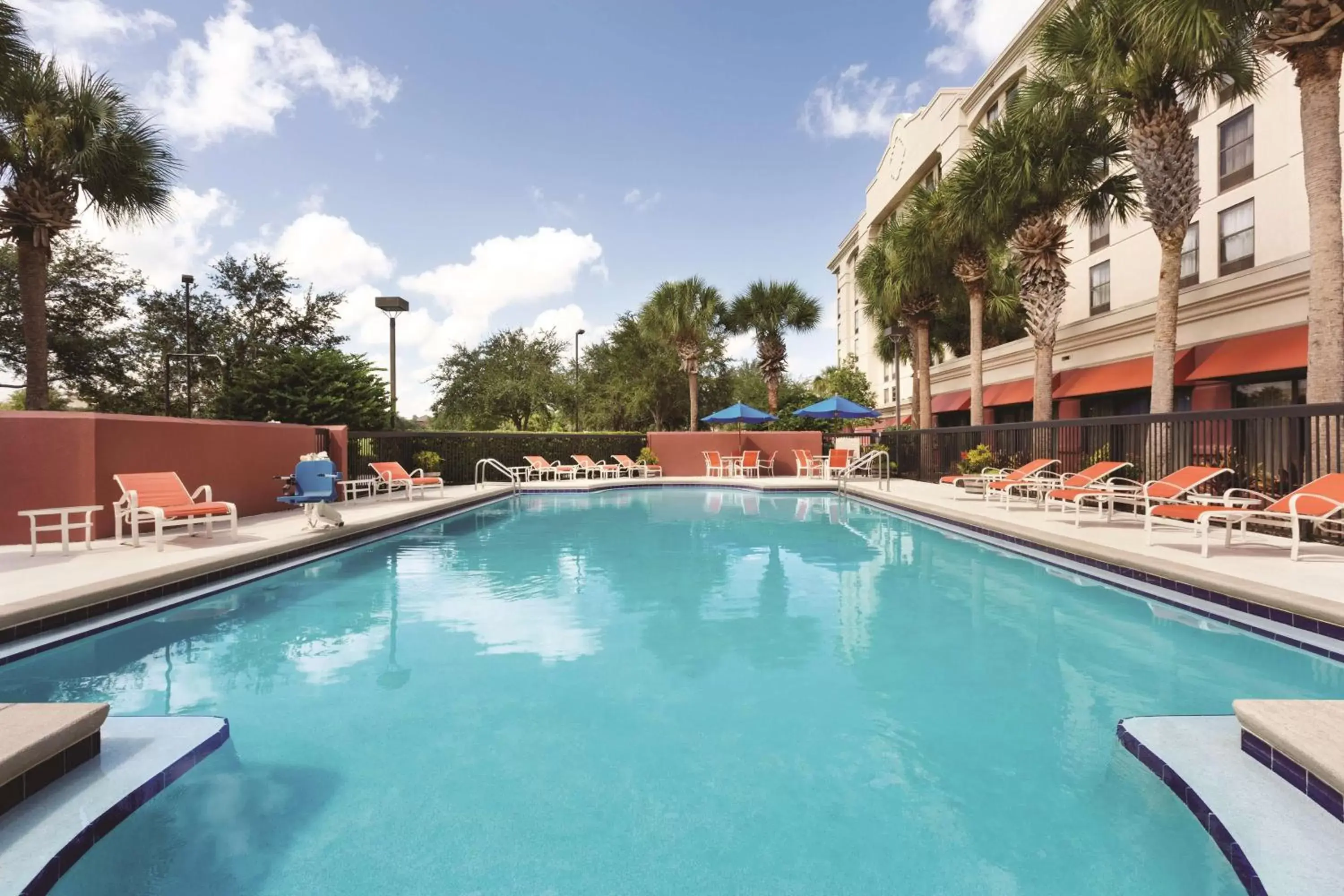 Pool view, Swimming Pool in Hampton Inn Orlando-Convention Center International Drive Area