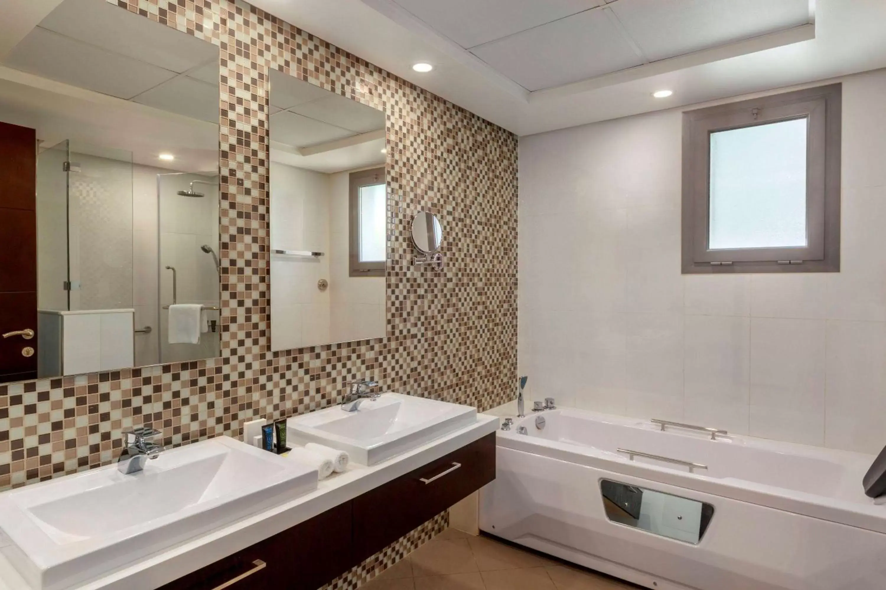 Bathroom in Ramada Hotel and Suites Amwaj Islands