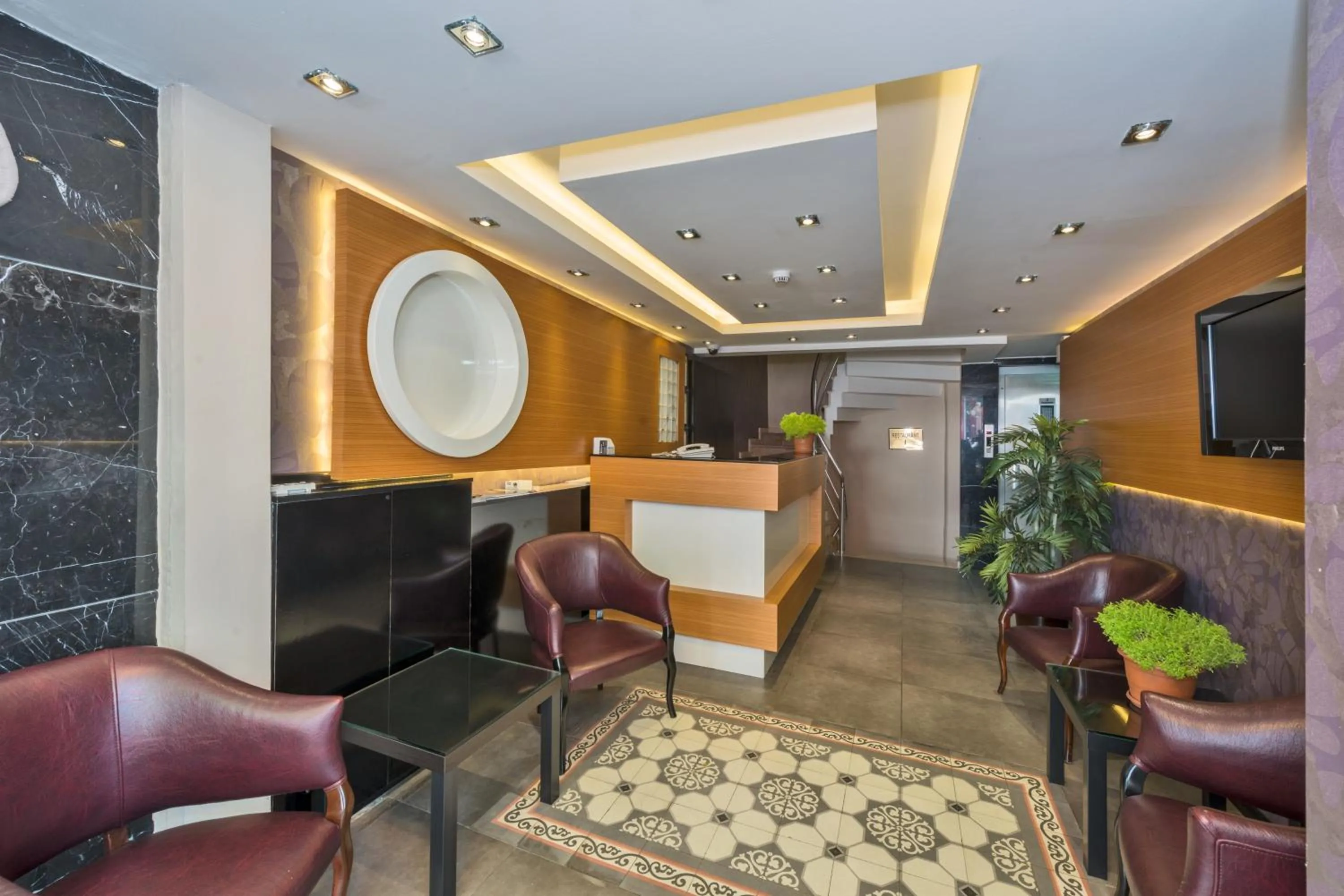 Lobby or reception in Erbazlar Hotel