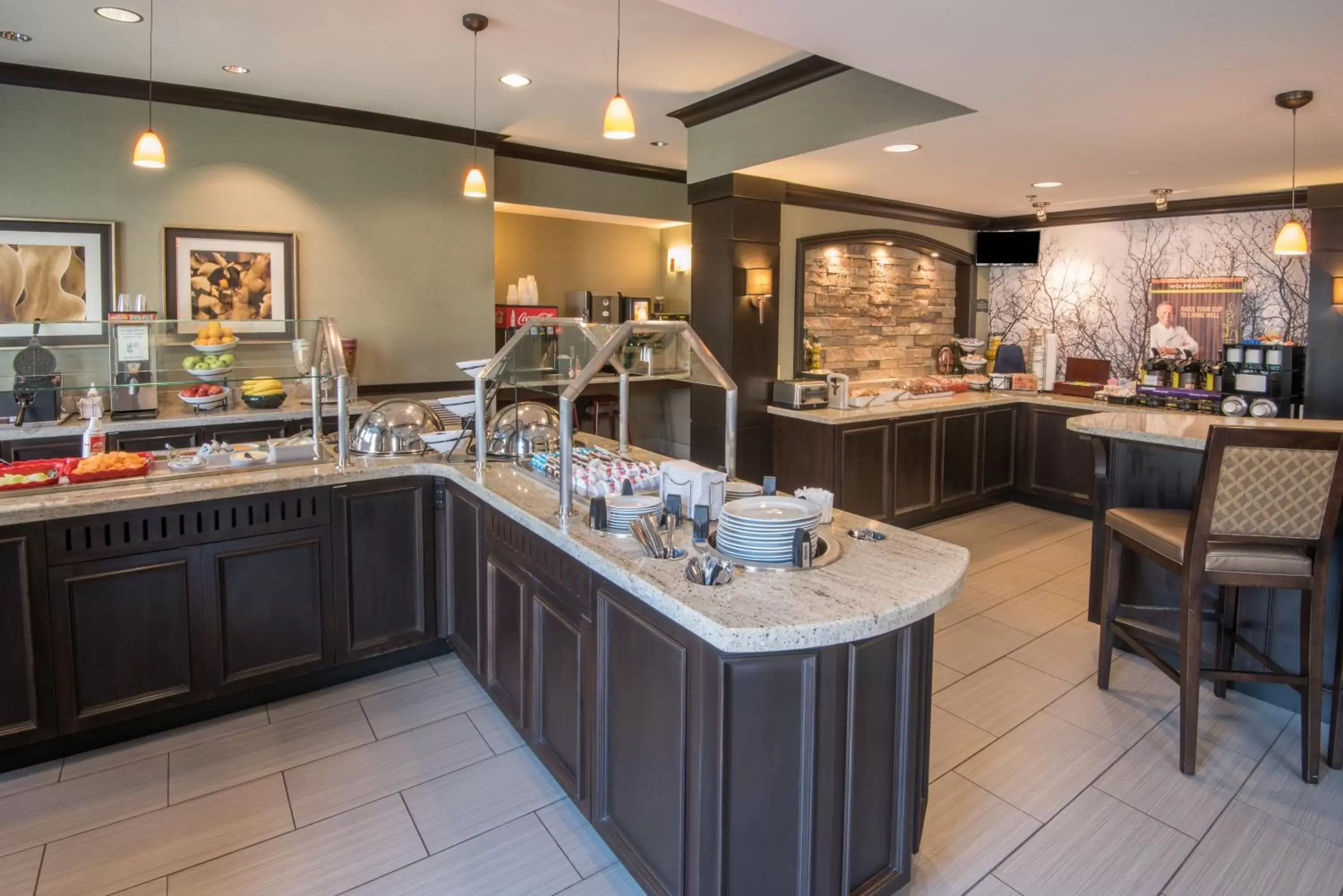 Breakfast, Restaurant/Places to Eat in Staybridge Suites Columbus-Airport, an IHG Hotel