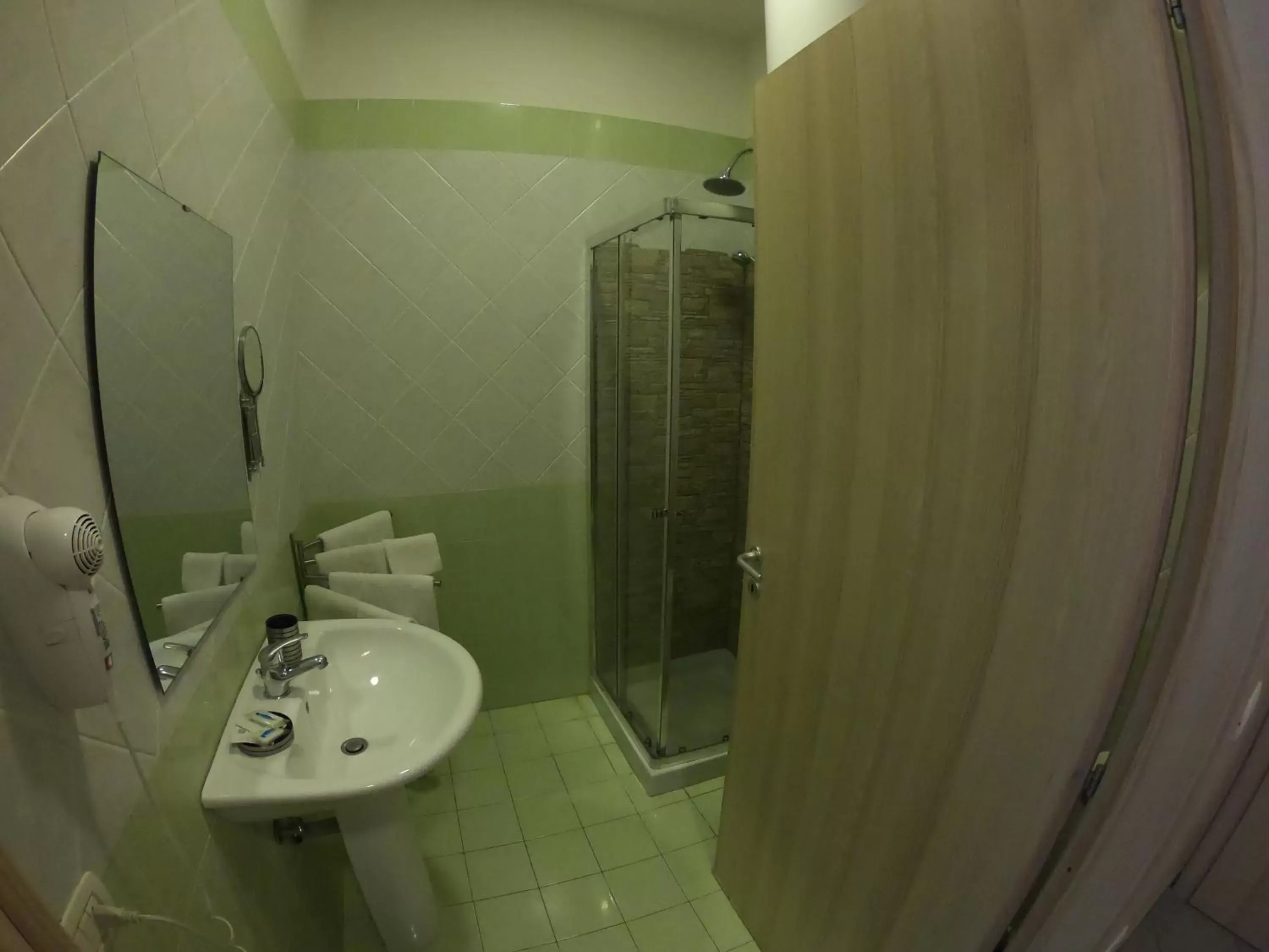 Shower, Bathroom in B&B 248