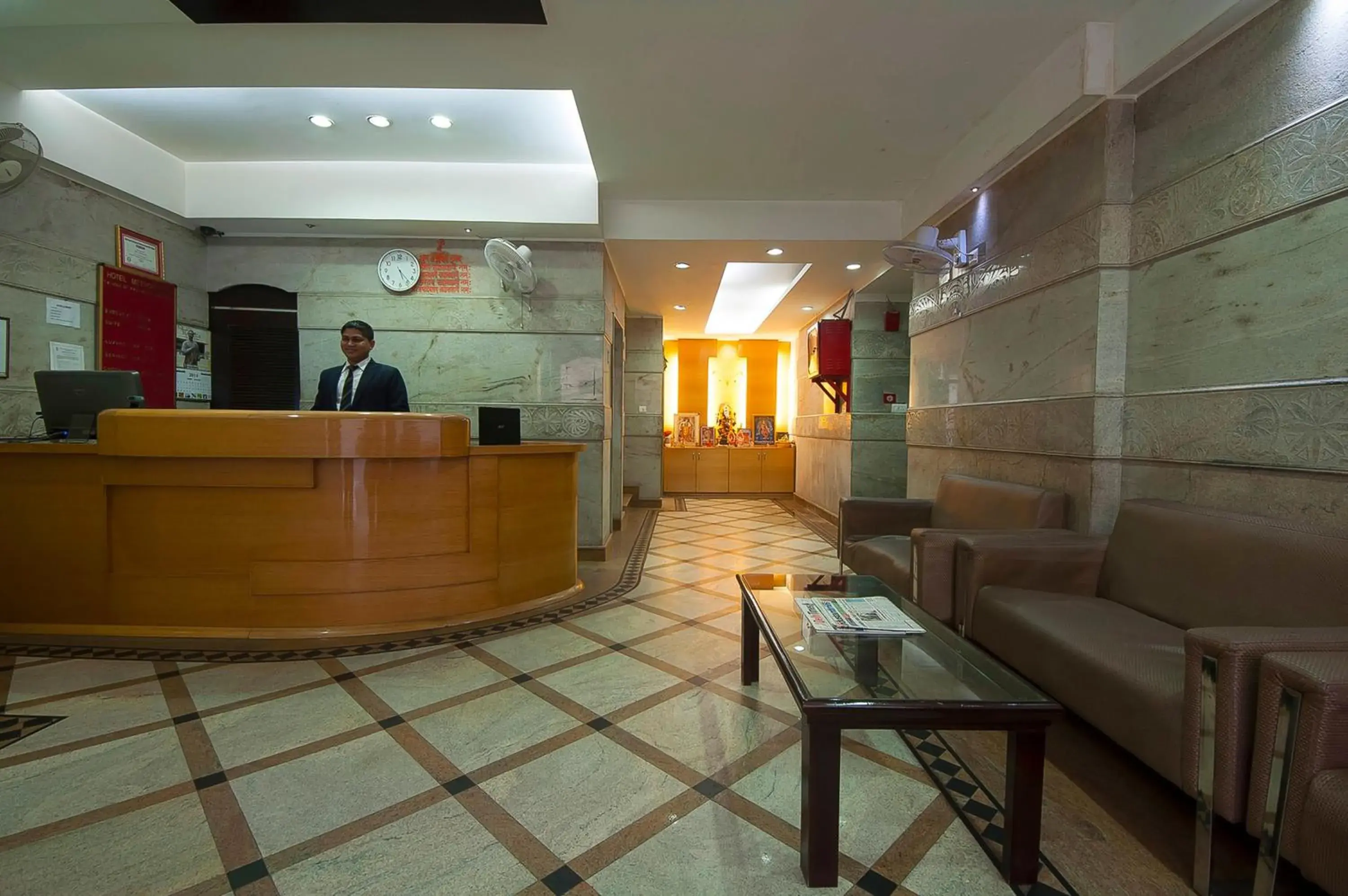 Lobby/Reception in Hotel Metropolitan