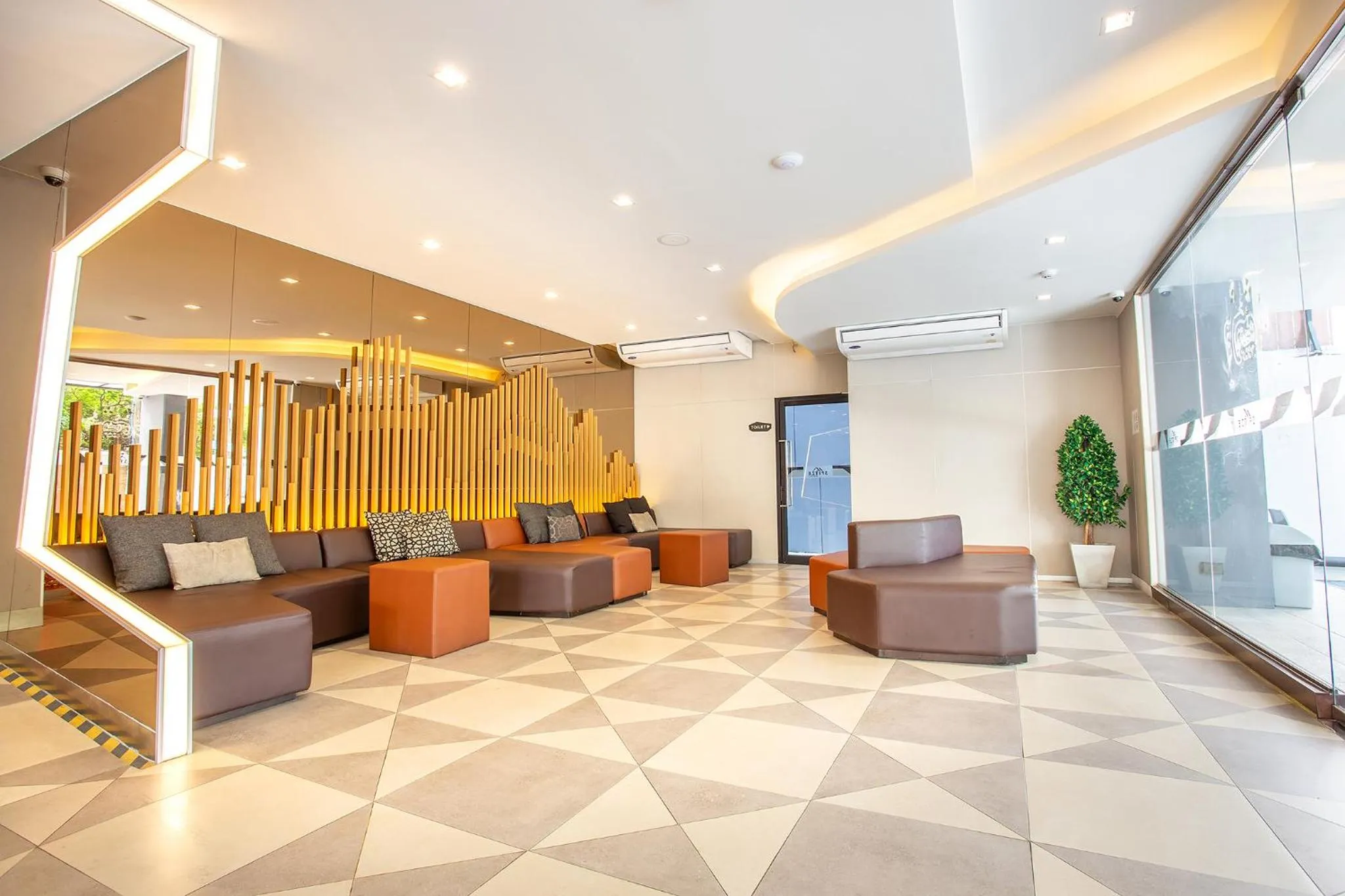 Lobby or reception in Spittze Hotel Pratunam