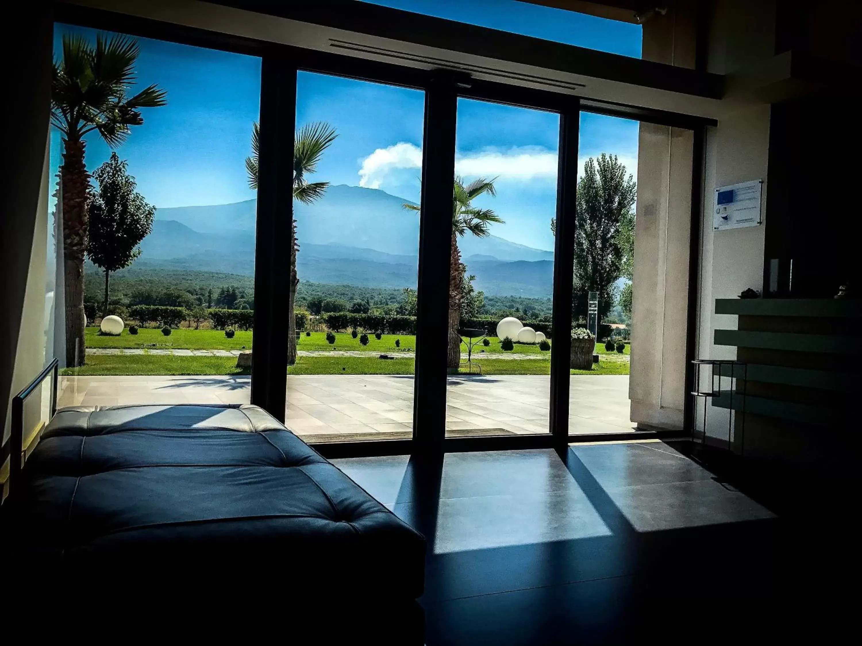 Facade/entrance in La Fucina di Vulcano