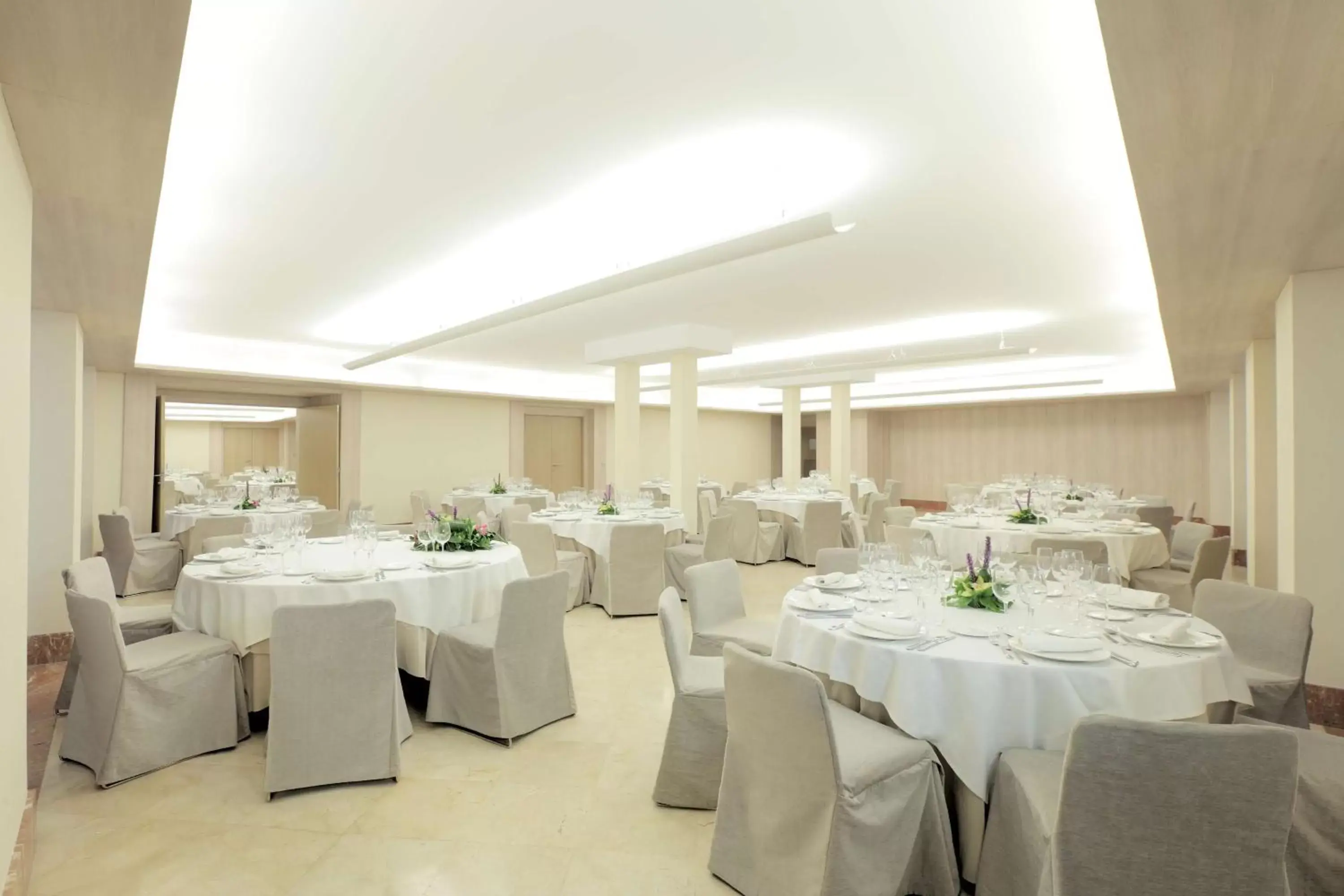 wedding, Banquet Facilities in NH Collection Cáceres Palacio de Oquendo